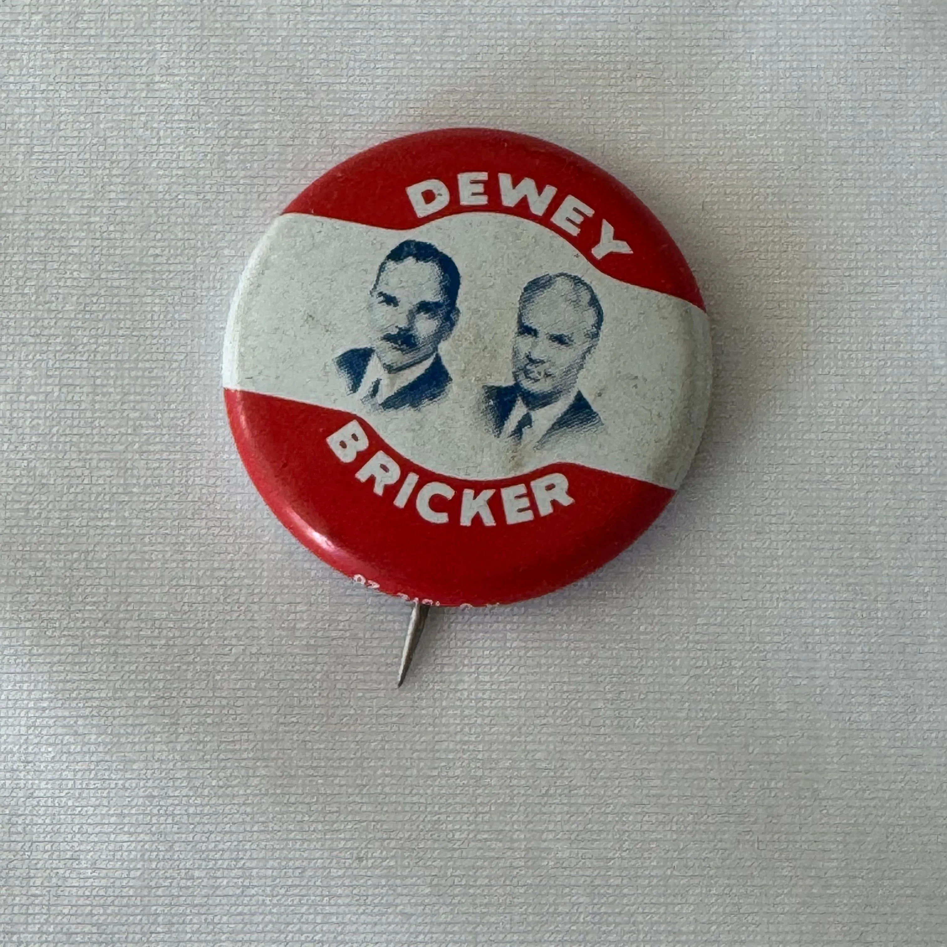 Product image for Vintage button pin Dewey Bricker