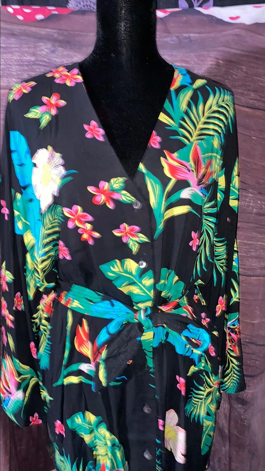 Listing Image Blurred Background
