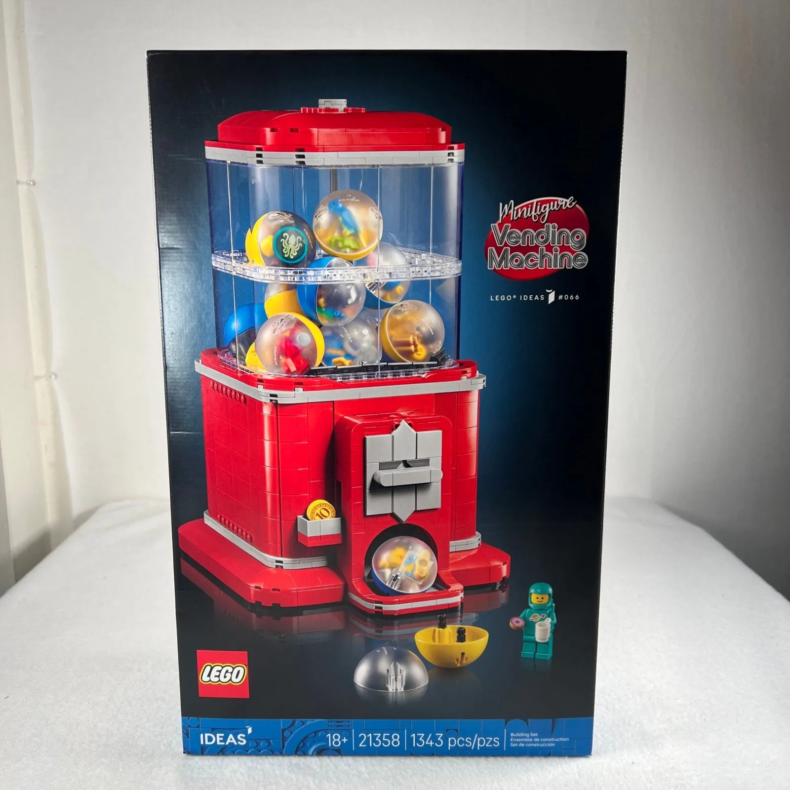 Product image for LEGO Ideas Minifigure Vending Machine Set 21358 (1343 Pcs) Sealed