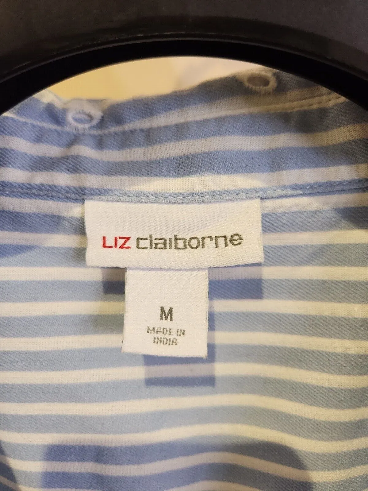 Listing Image Blurred Background