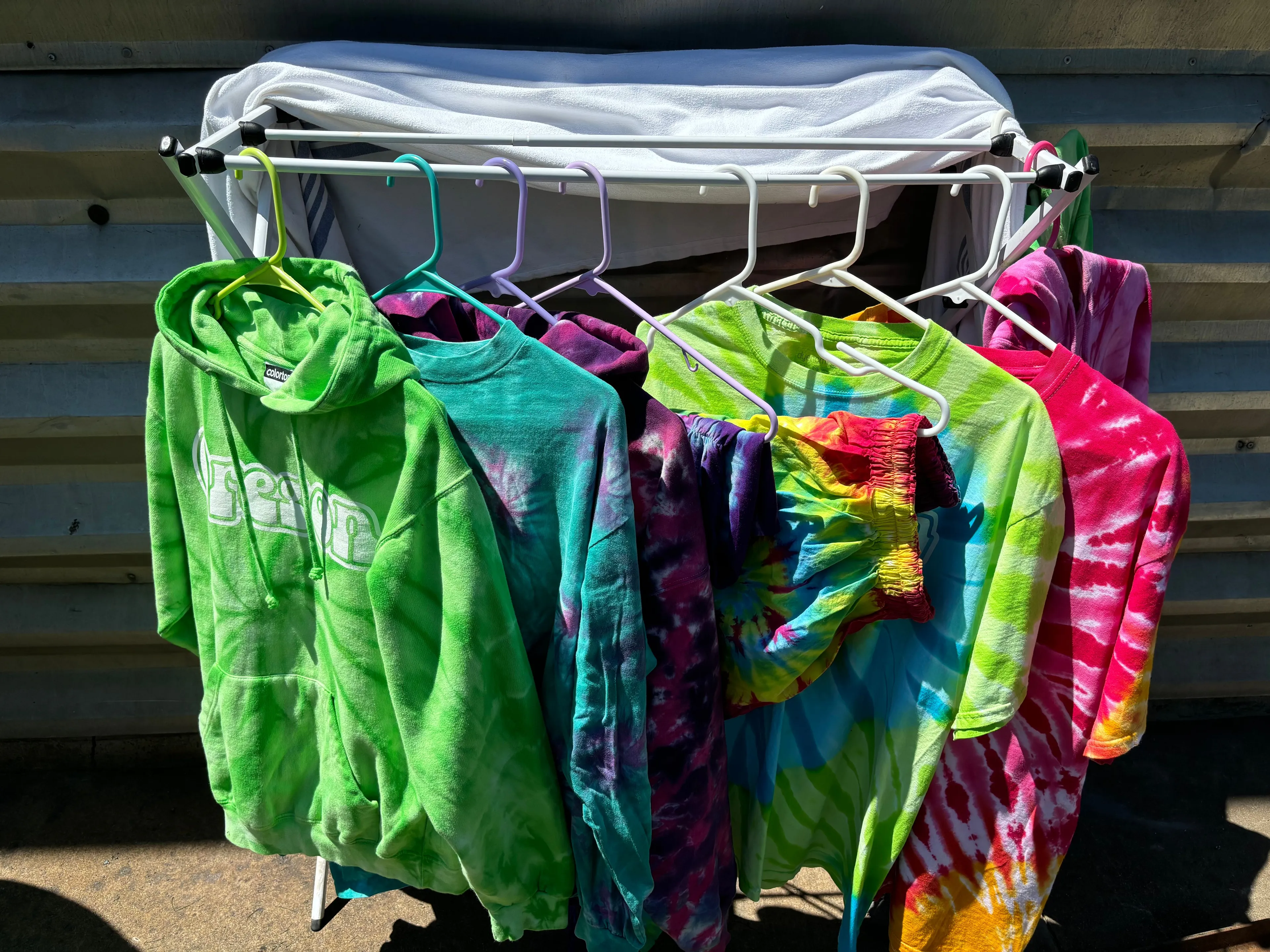 Product image for Sweatshirt tye-dye pink and green