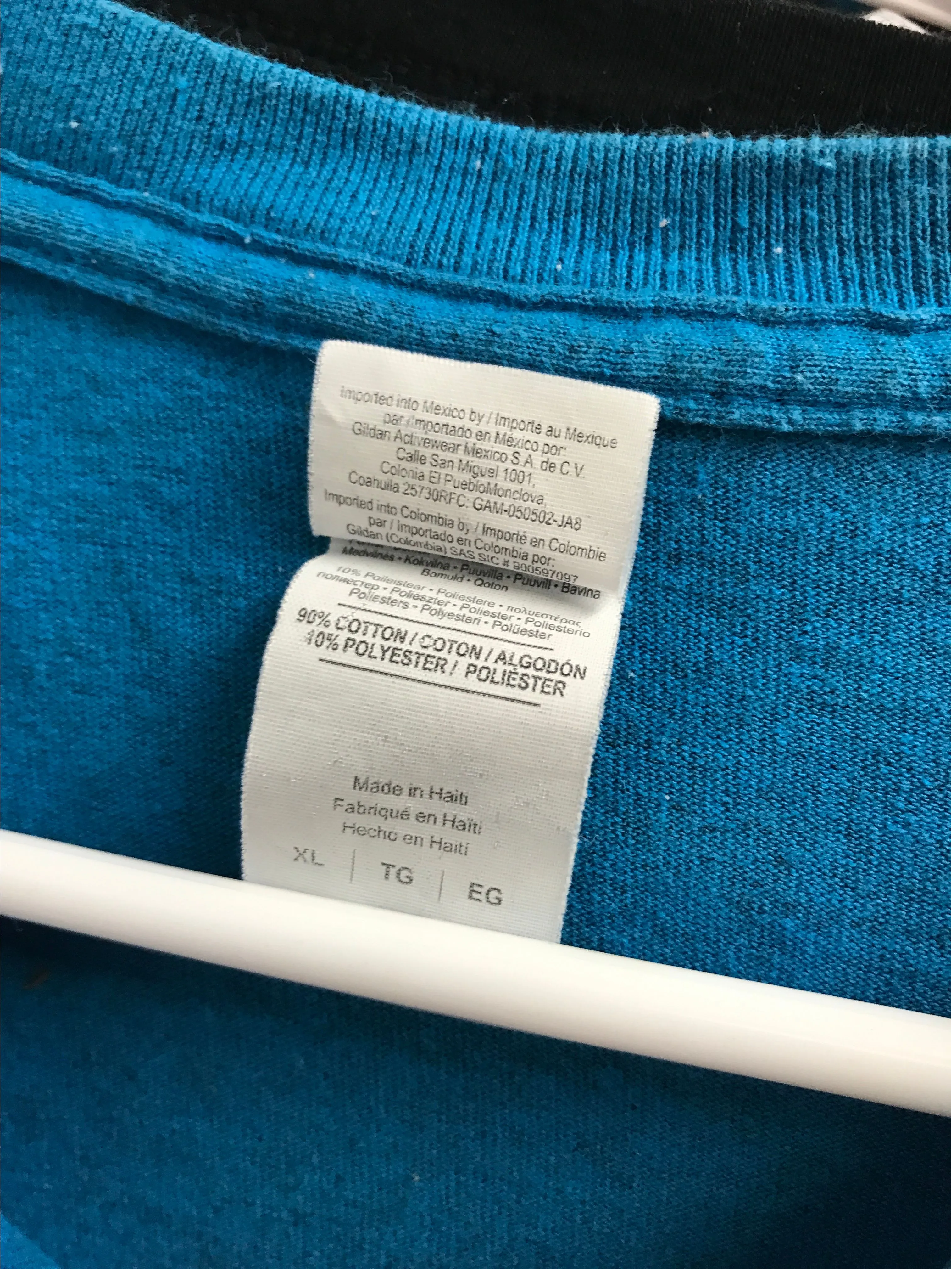 Listing Image Blurred Background