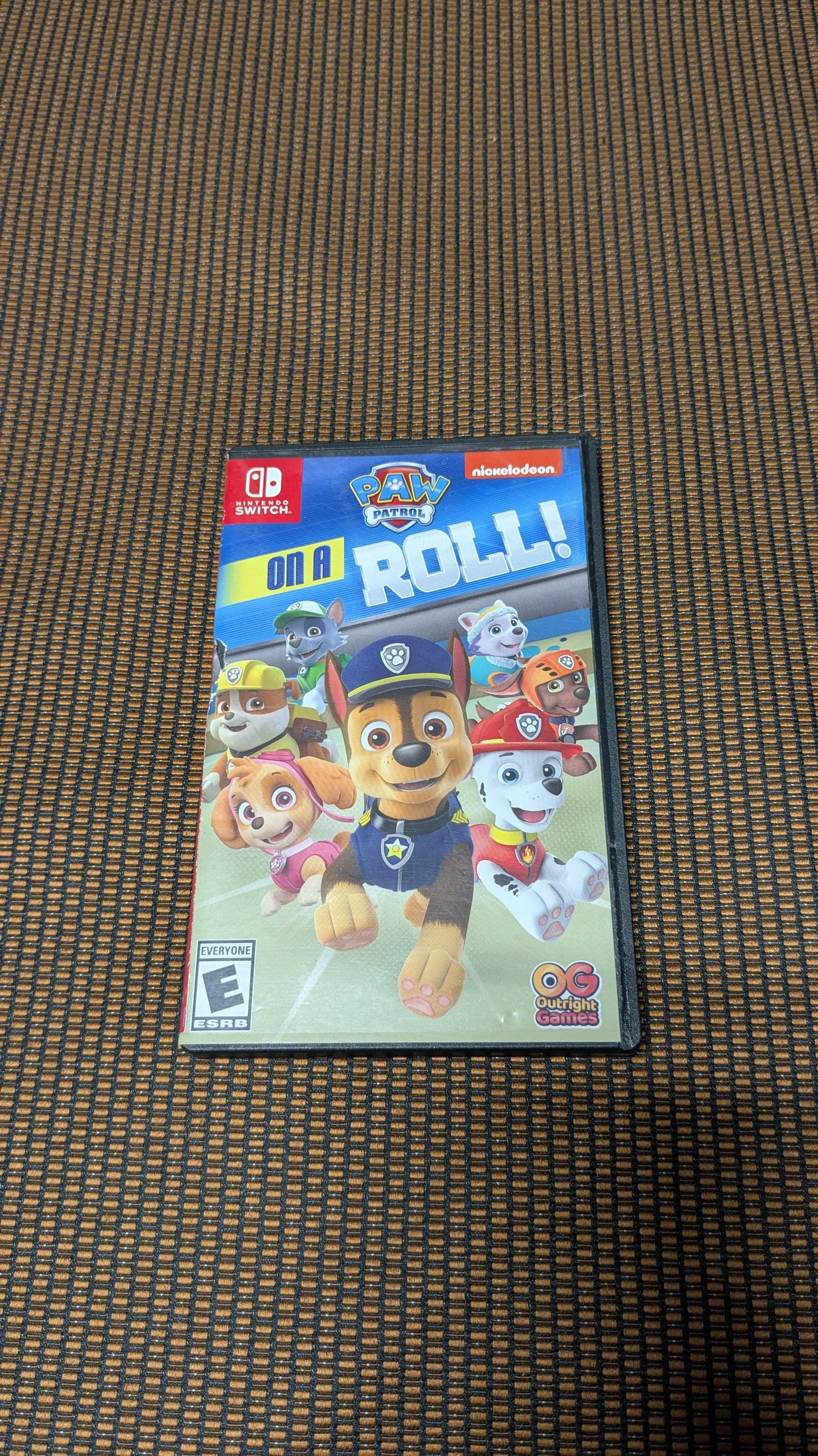 Product image for paw patrol on a roll