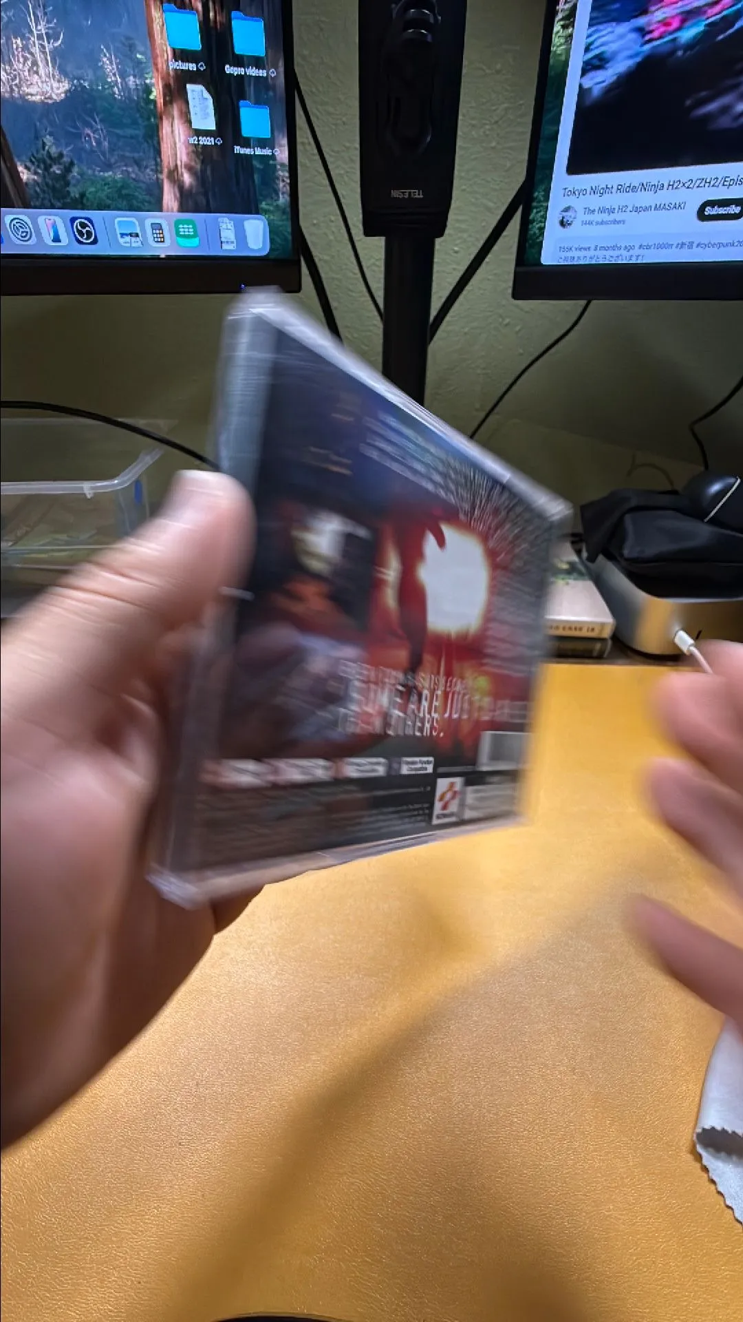 Listing Image Blurred Background