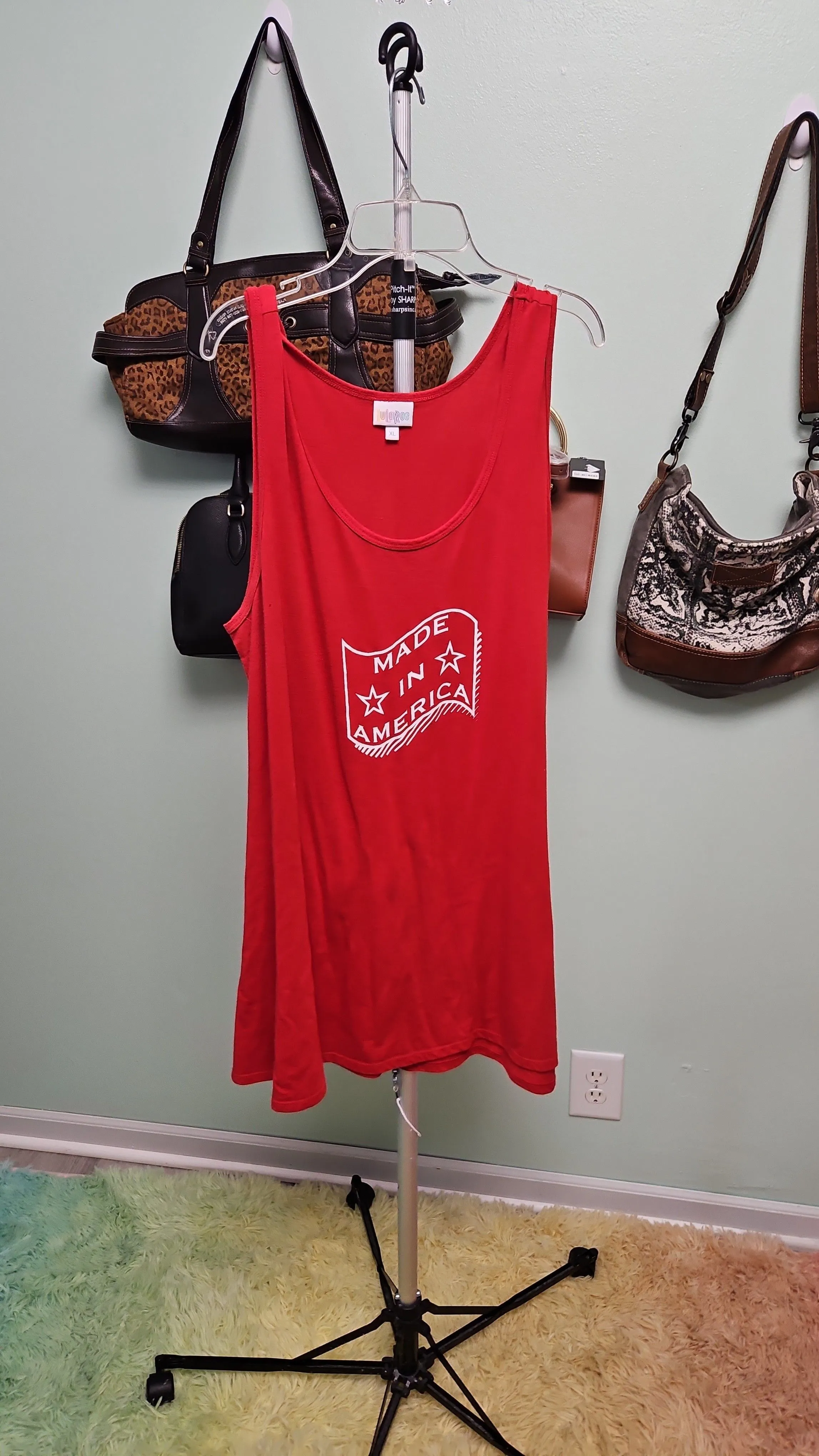 Product image for LulaRoe top sz XL