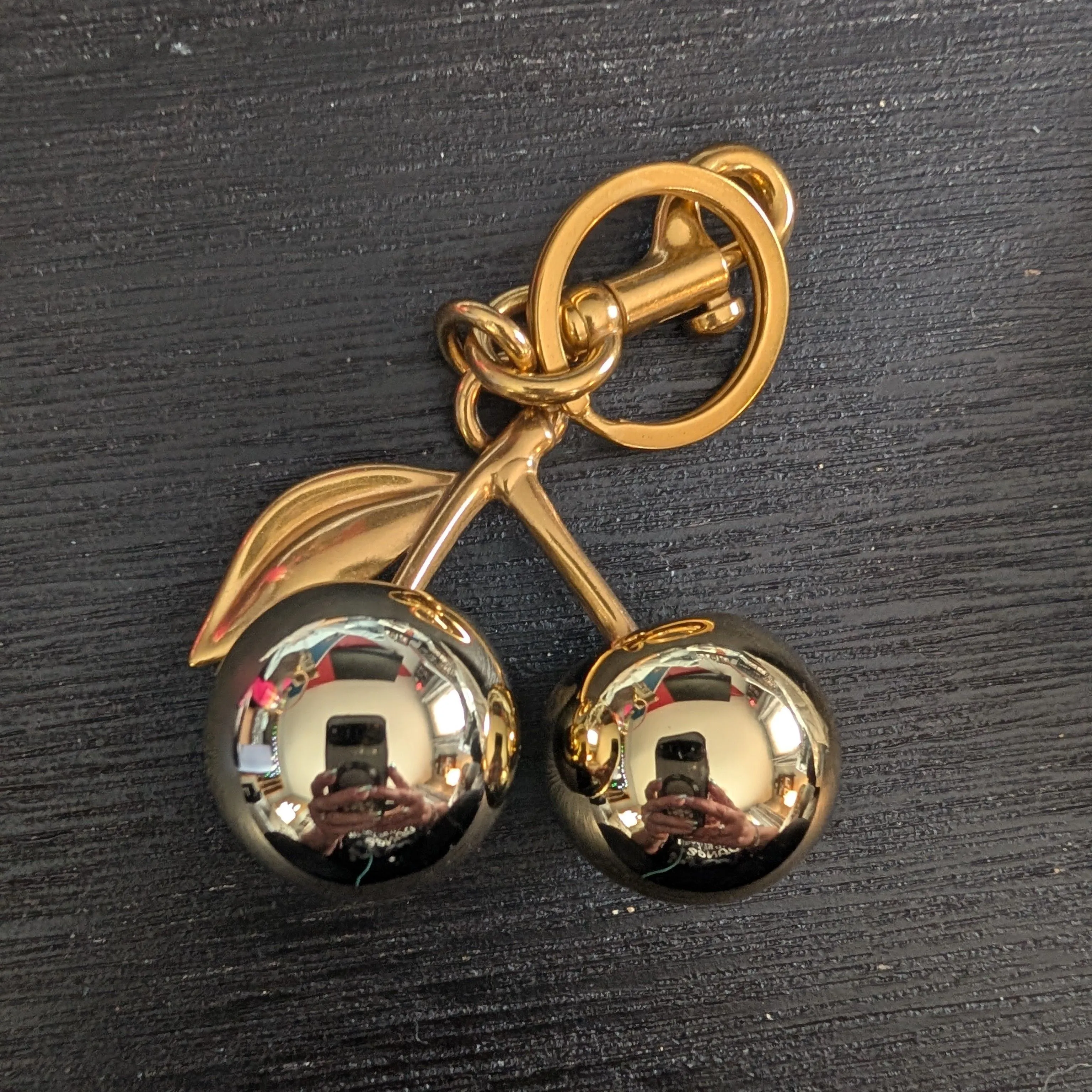 Product image for gold Cherry's