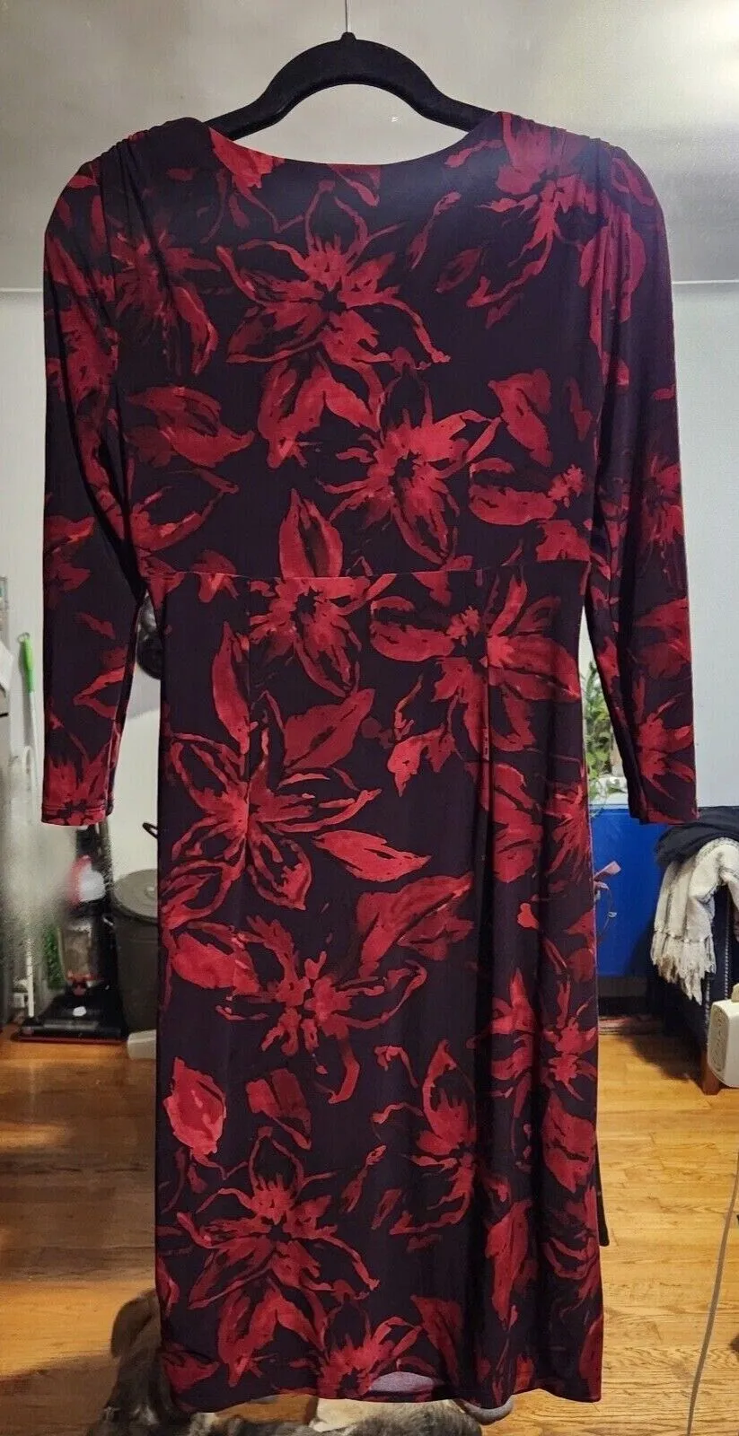 Listing Image Blurred Background