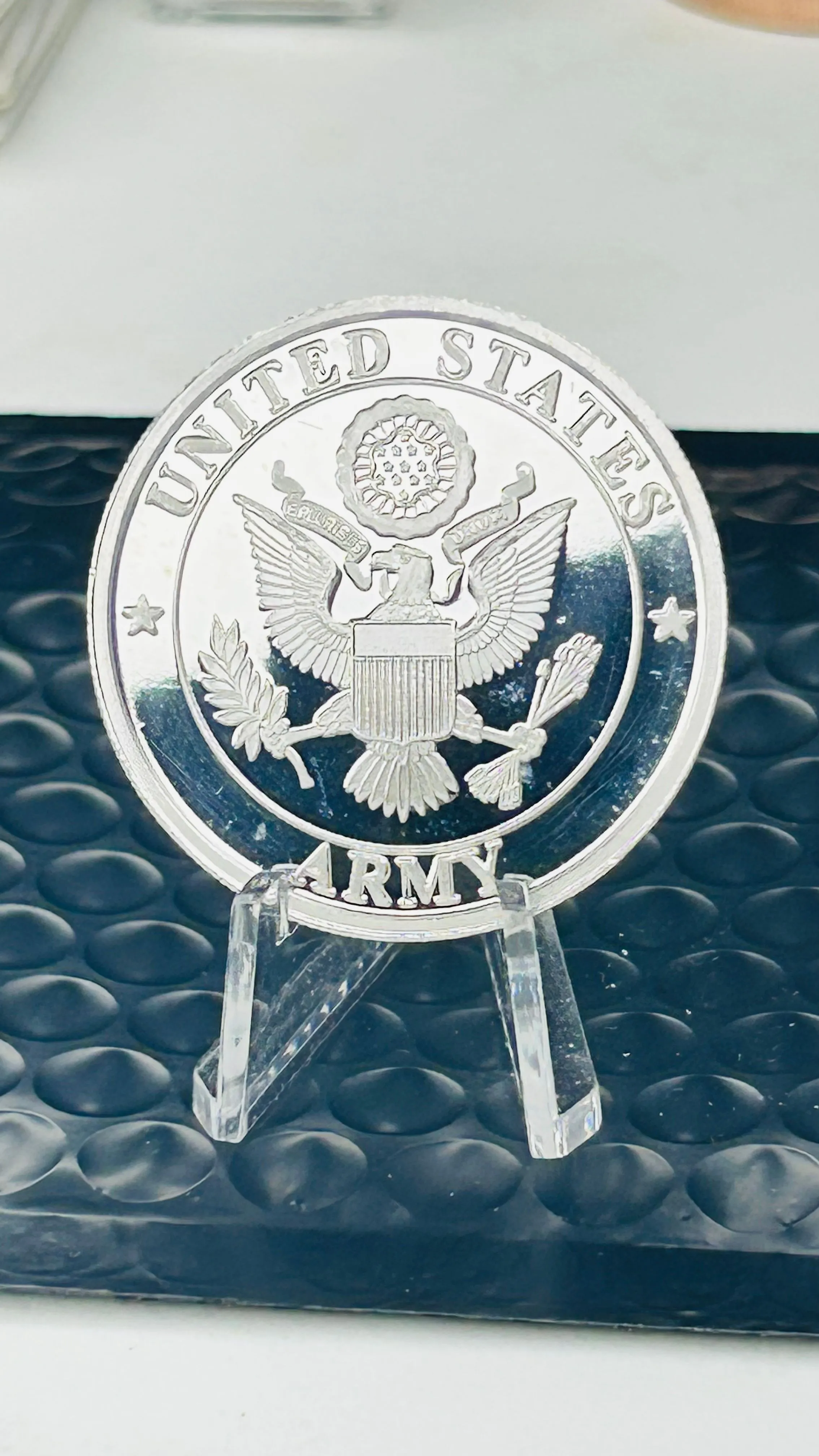 Product image for United States Army 1 ounce .999 Silver round