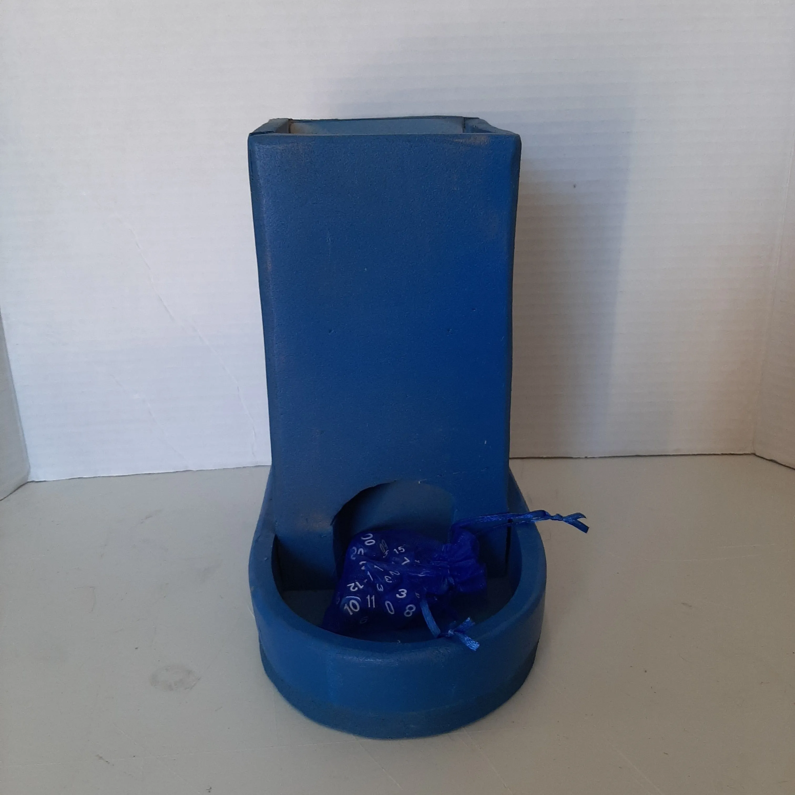 Product image for D&D dice tower w/ Dice (Blue)
