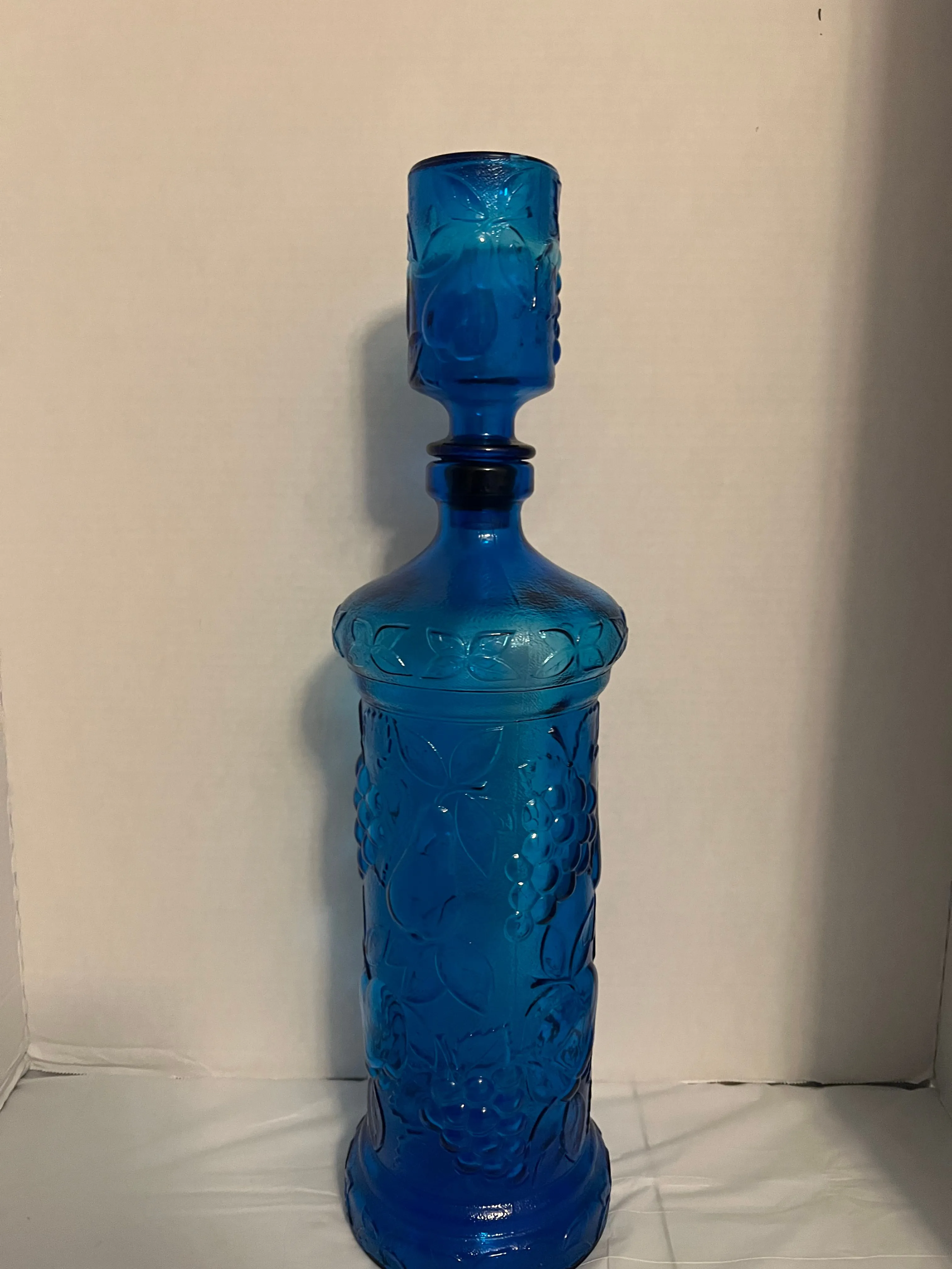 Product image for Empoli Grape Motif Geni Bottle 19.5”