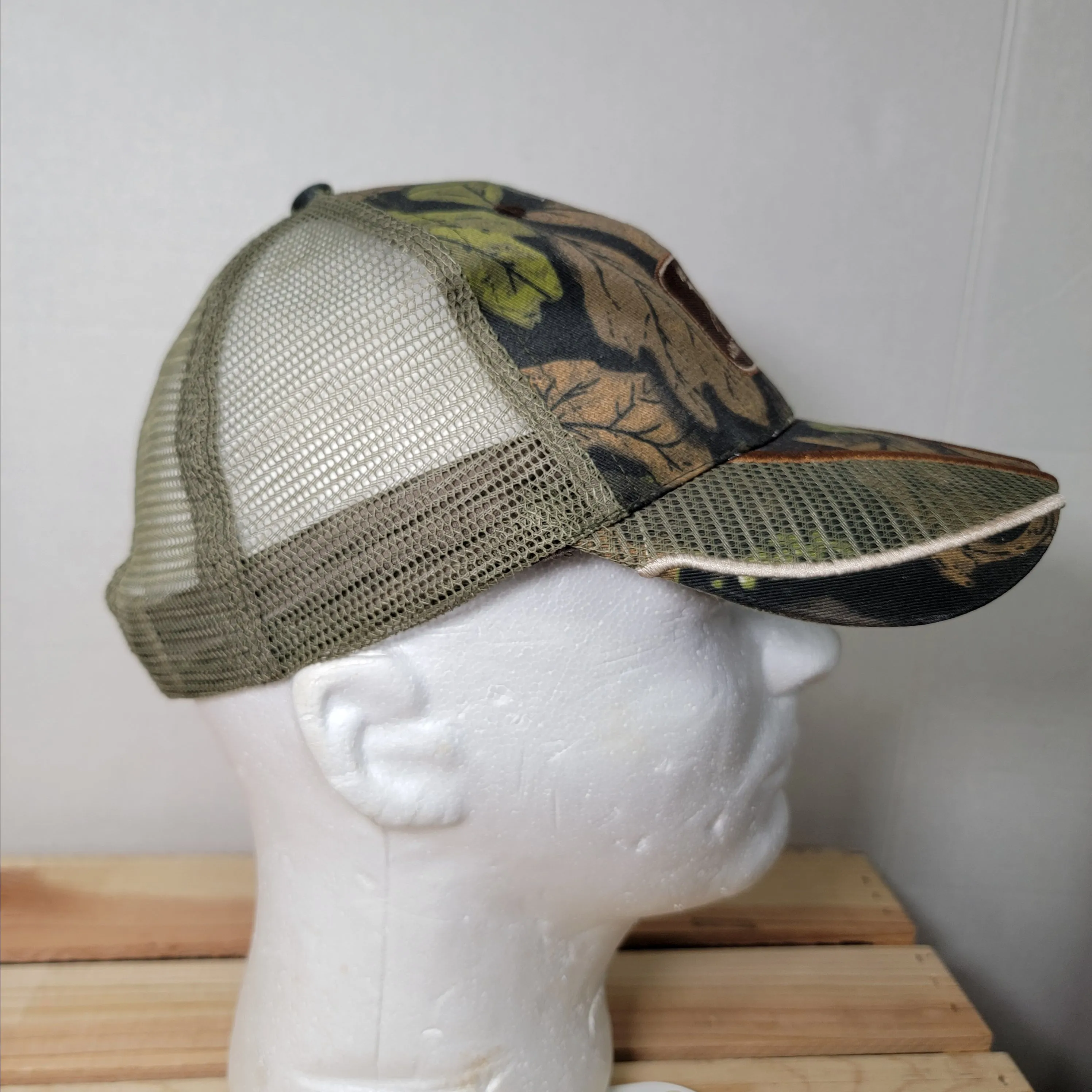 Listing Image Blurred Background