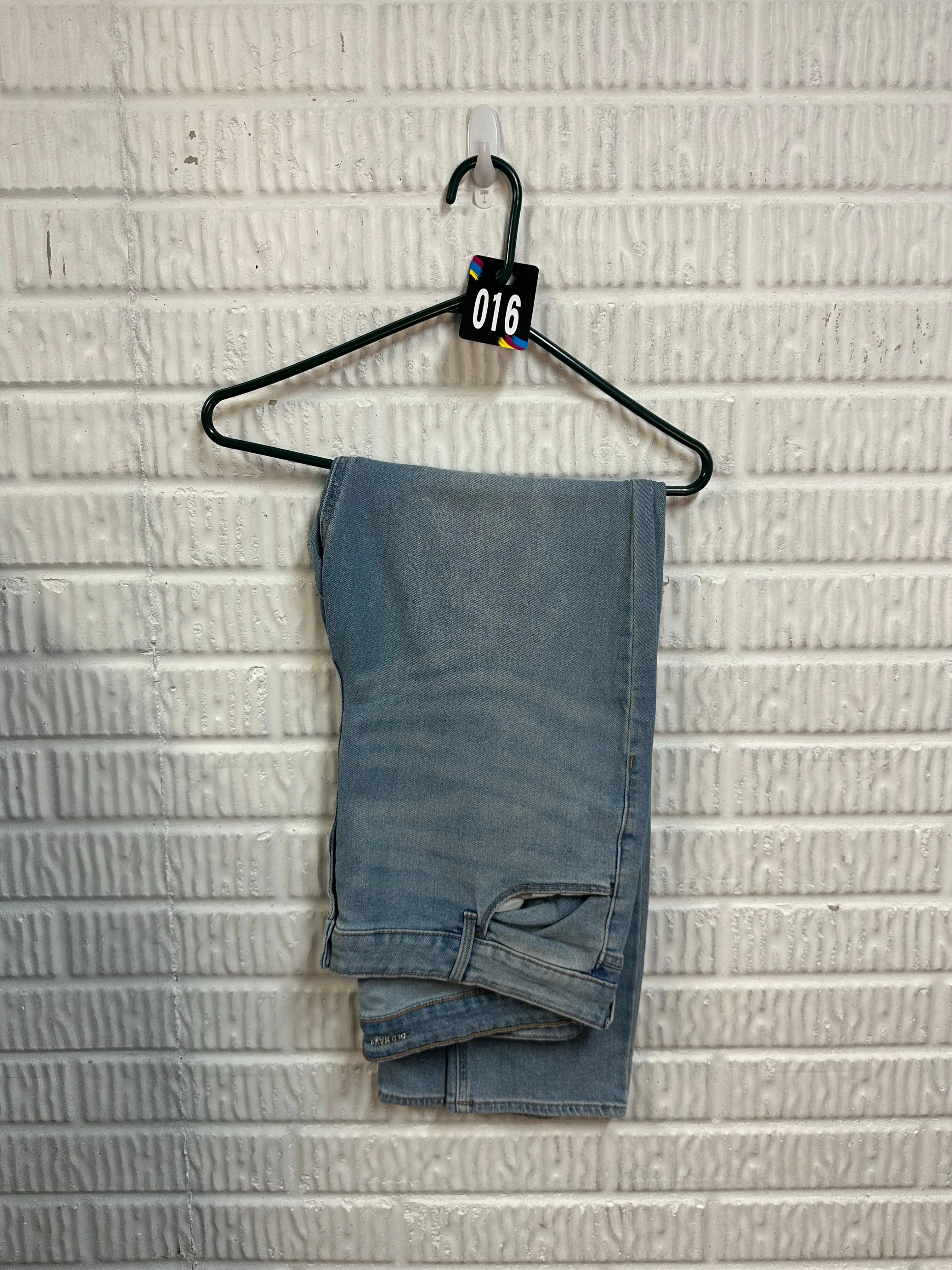 Product image for 16B NWOT High Rise Straight Jeans // size 18