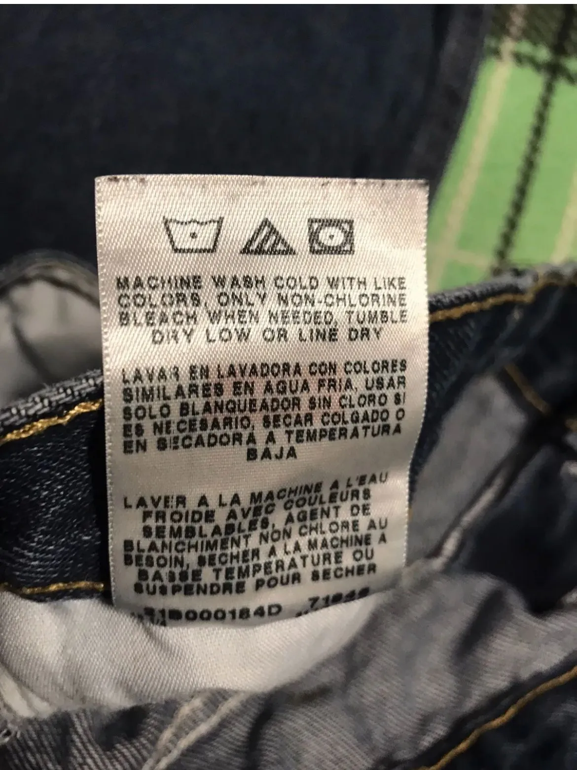 Listing Image Blurred Background