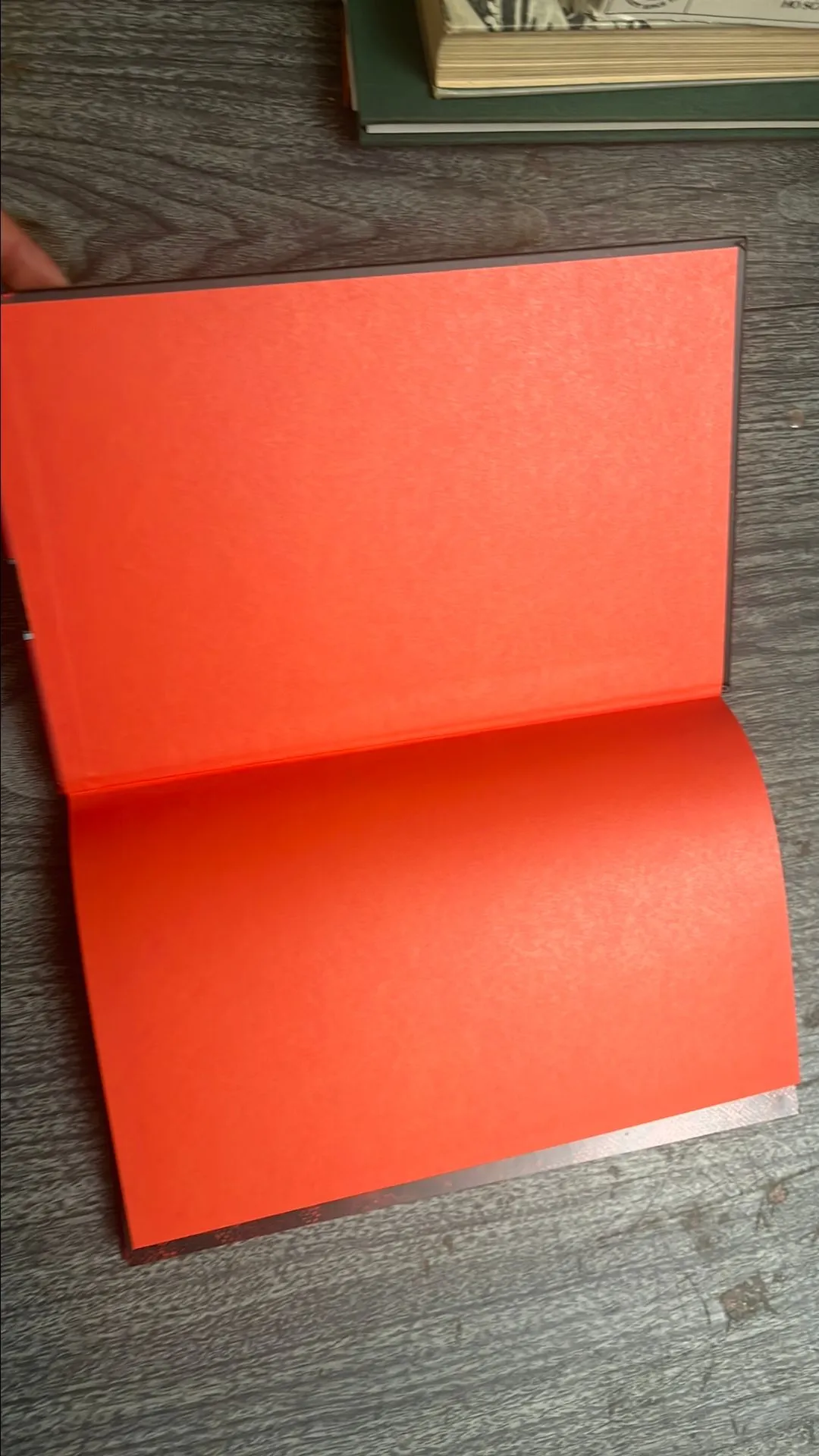 Listing Image Blurred Background
