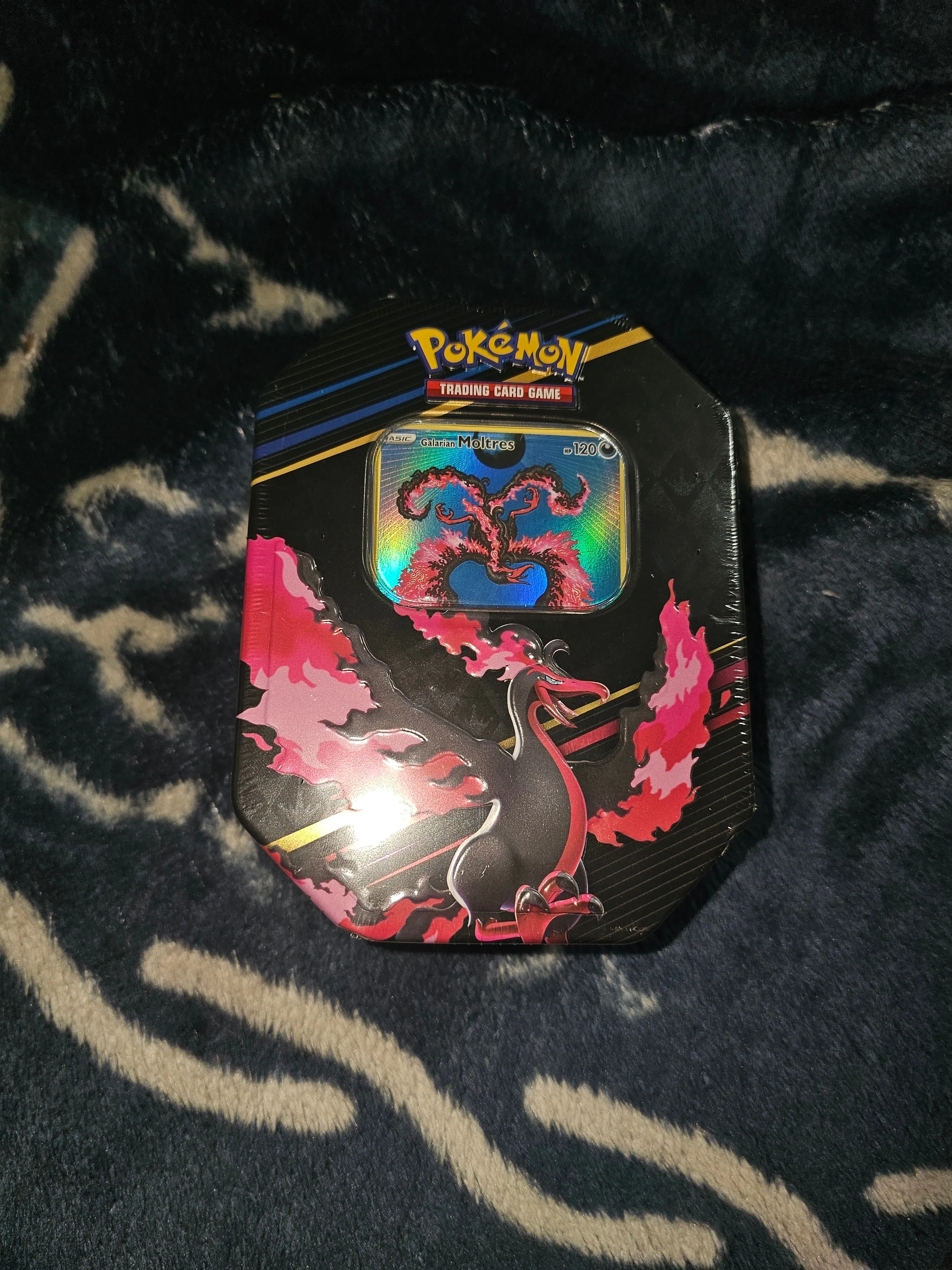 Product image for Crown Zenith Tin [Galarian Moltres] - Crown Zenith set