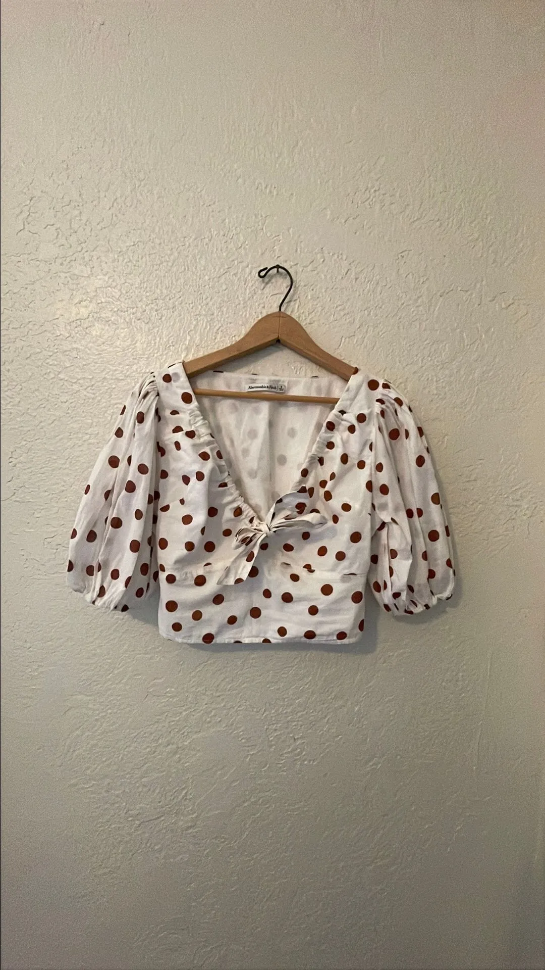 Product image for Abercrombie polka dot cropped top