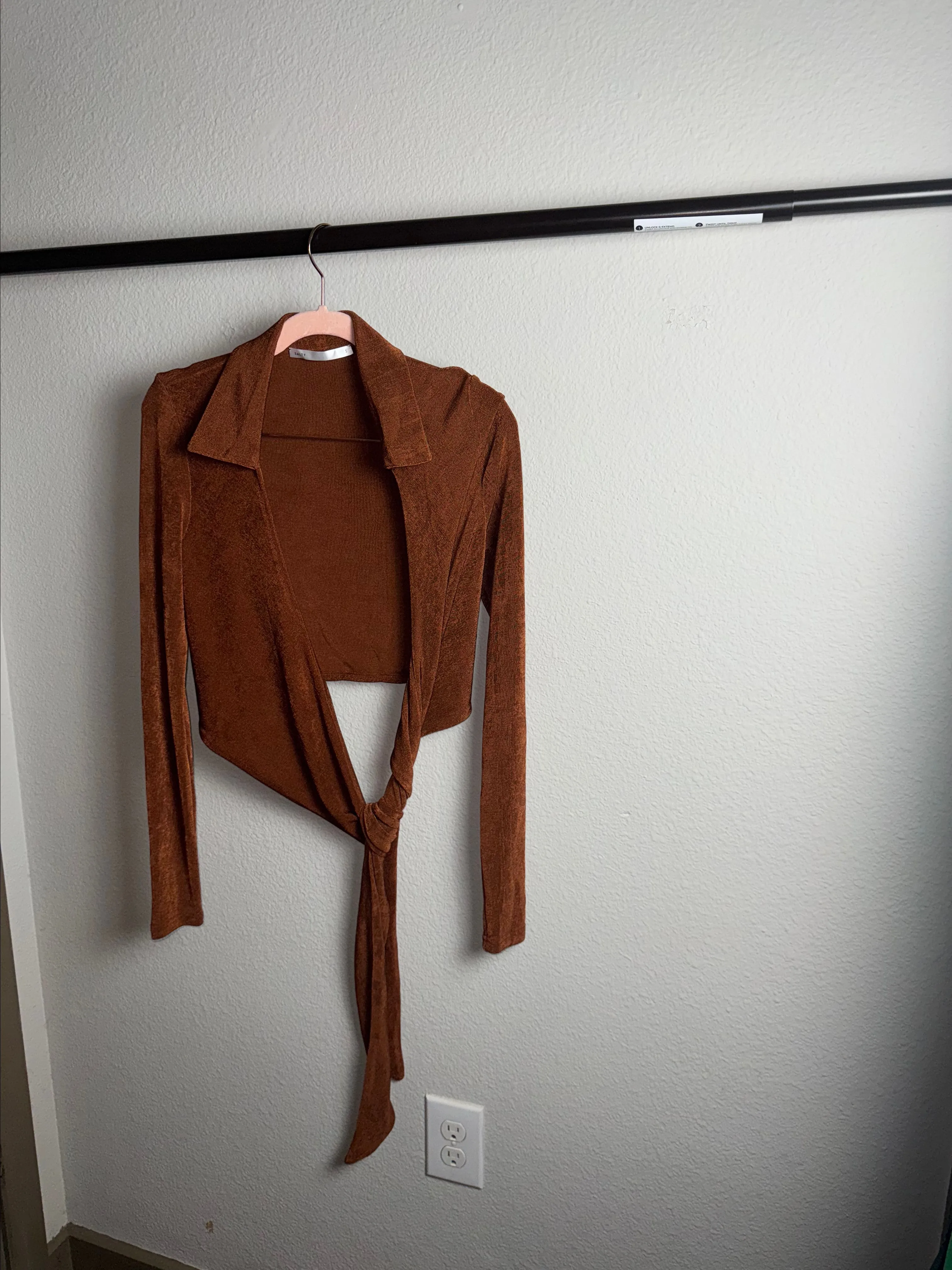 Product image for #147 Auburn tie up top