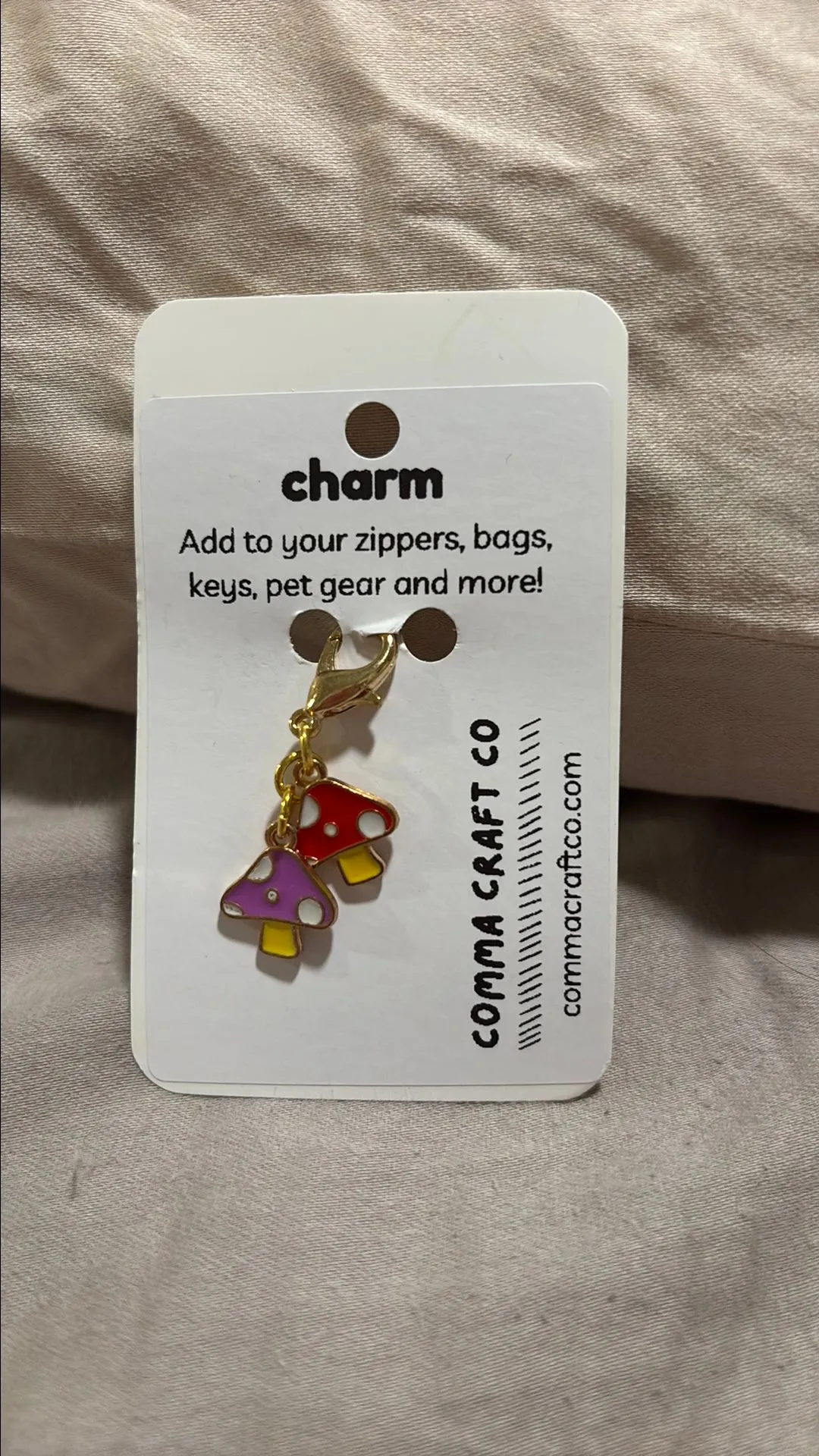Product image for Mushrooms dangle charm