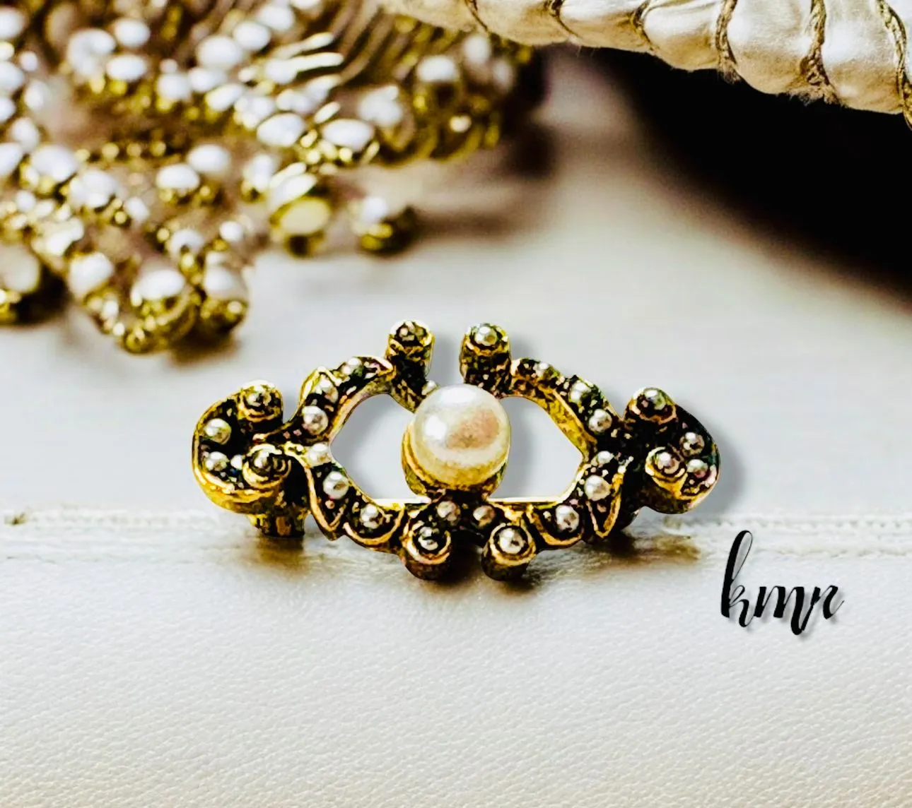 Listing Image Blurred Background
