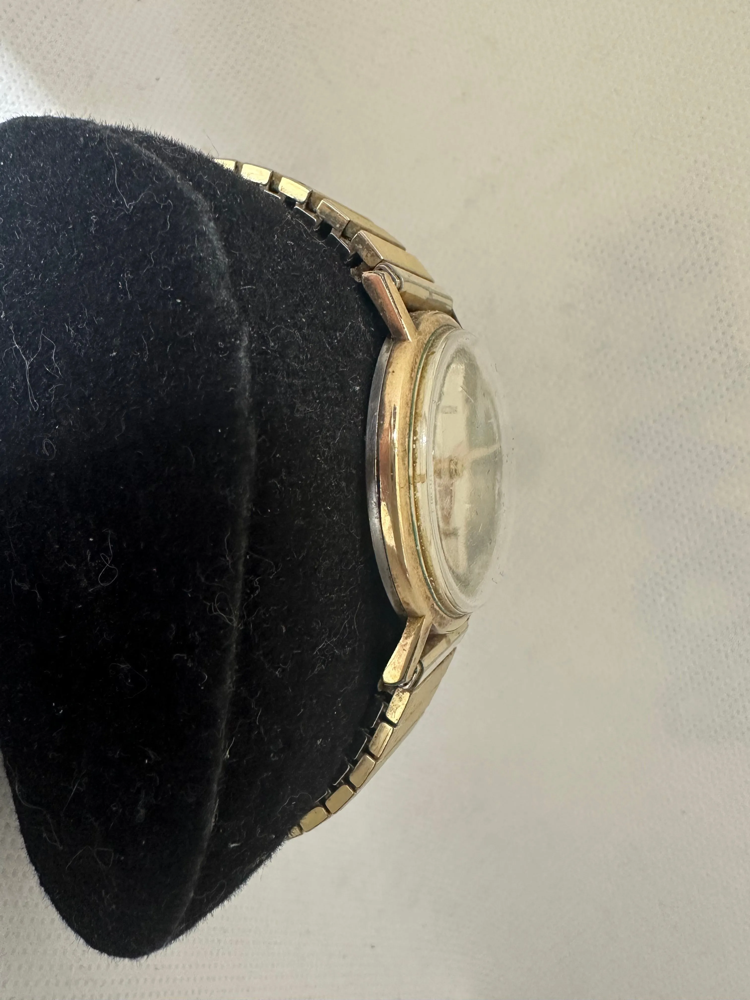 Listing Image Blurred Background