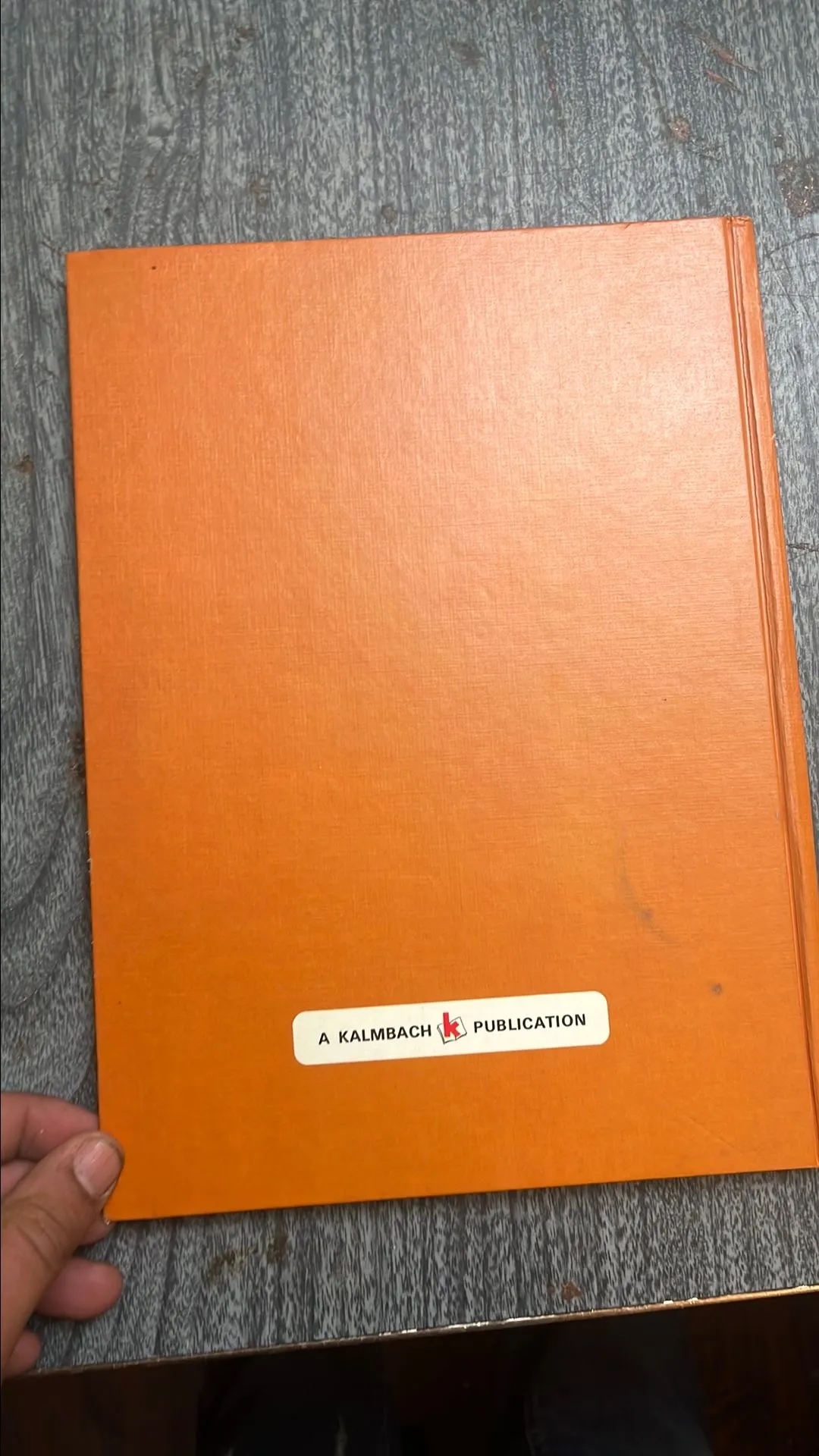 Listing Image Blurred Background