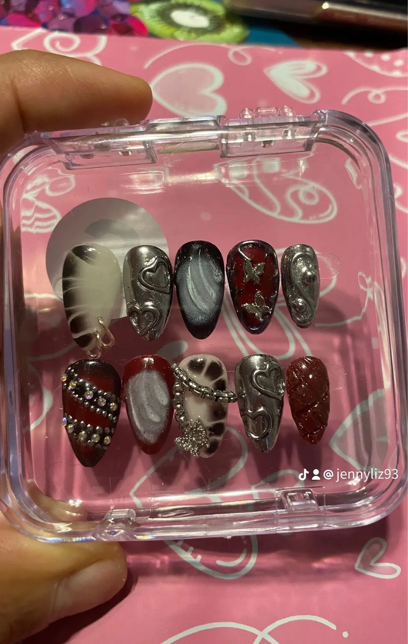 92cb2211-e3c0-4e1c-b087-6d1a18f5e9cf
