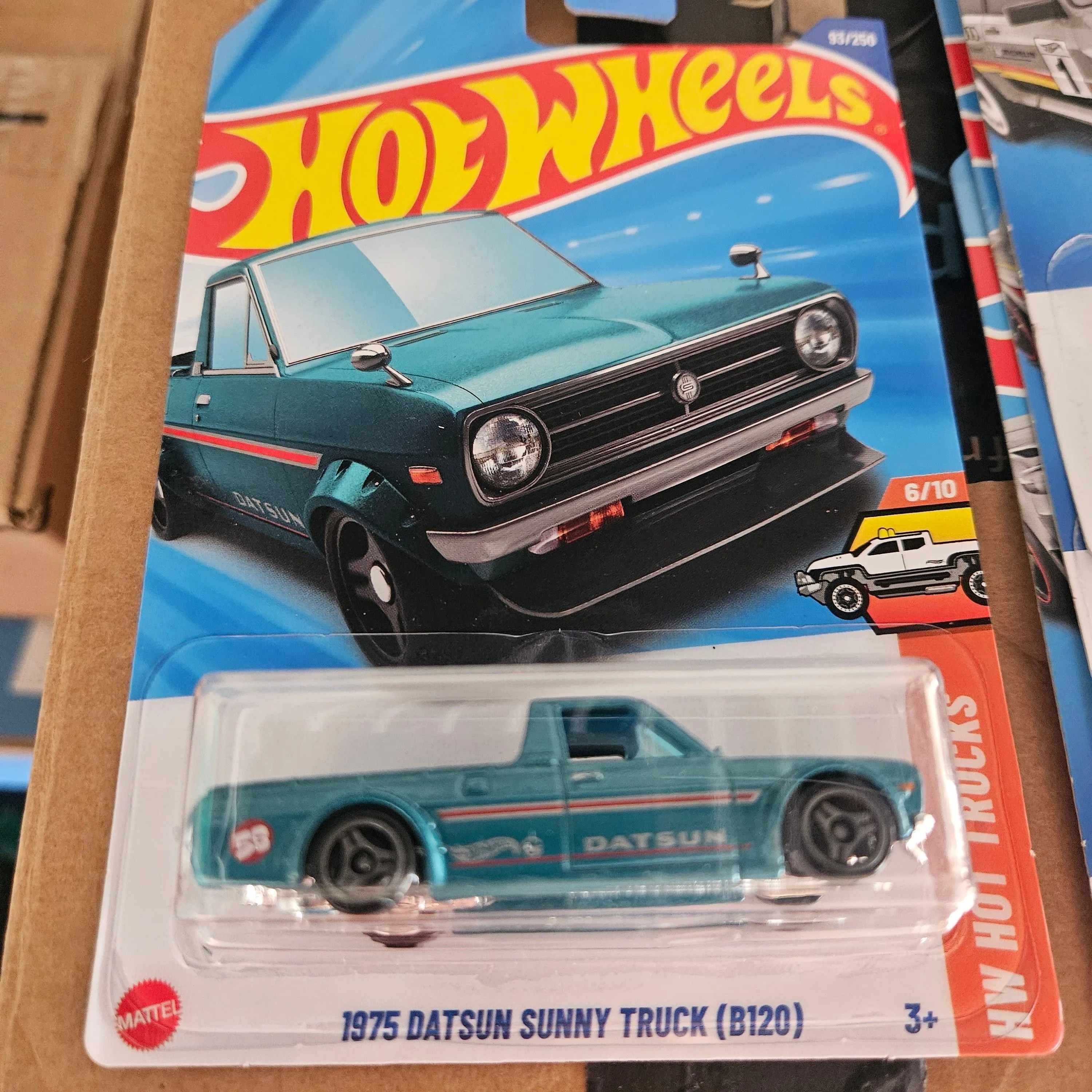 Product image for Hot Wheels 1975 Datsun Sunny Truck (B120)