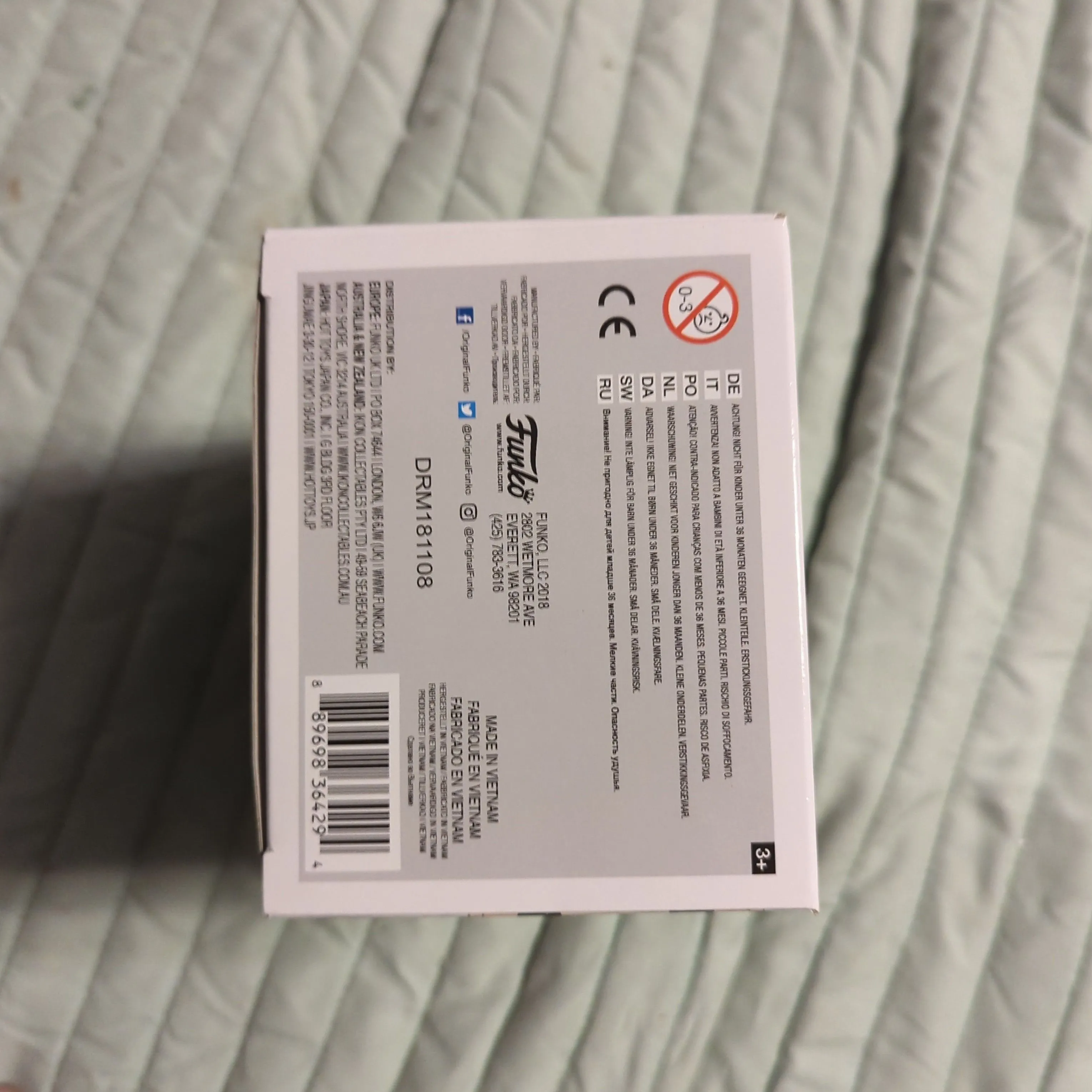 Listing Image Blurred Background