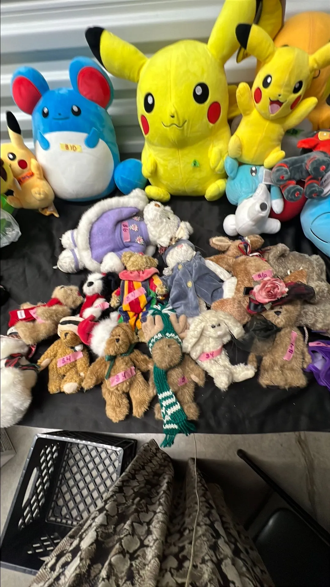 Product image for 12 Preowned Boyds bears