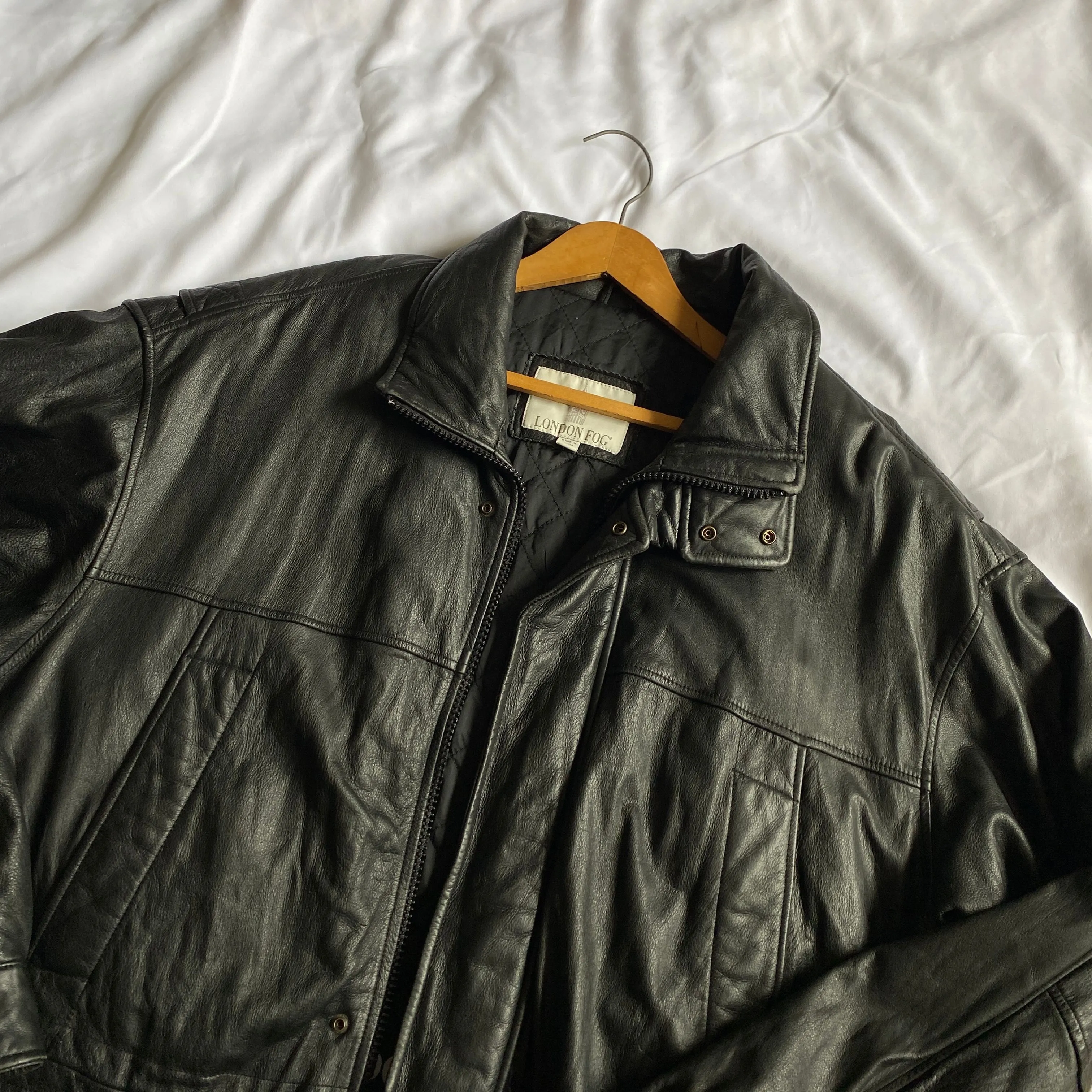 Listing Image Blurred Background