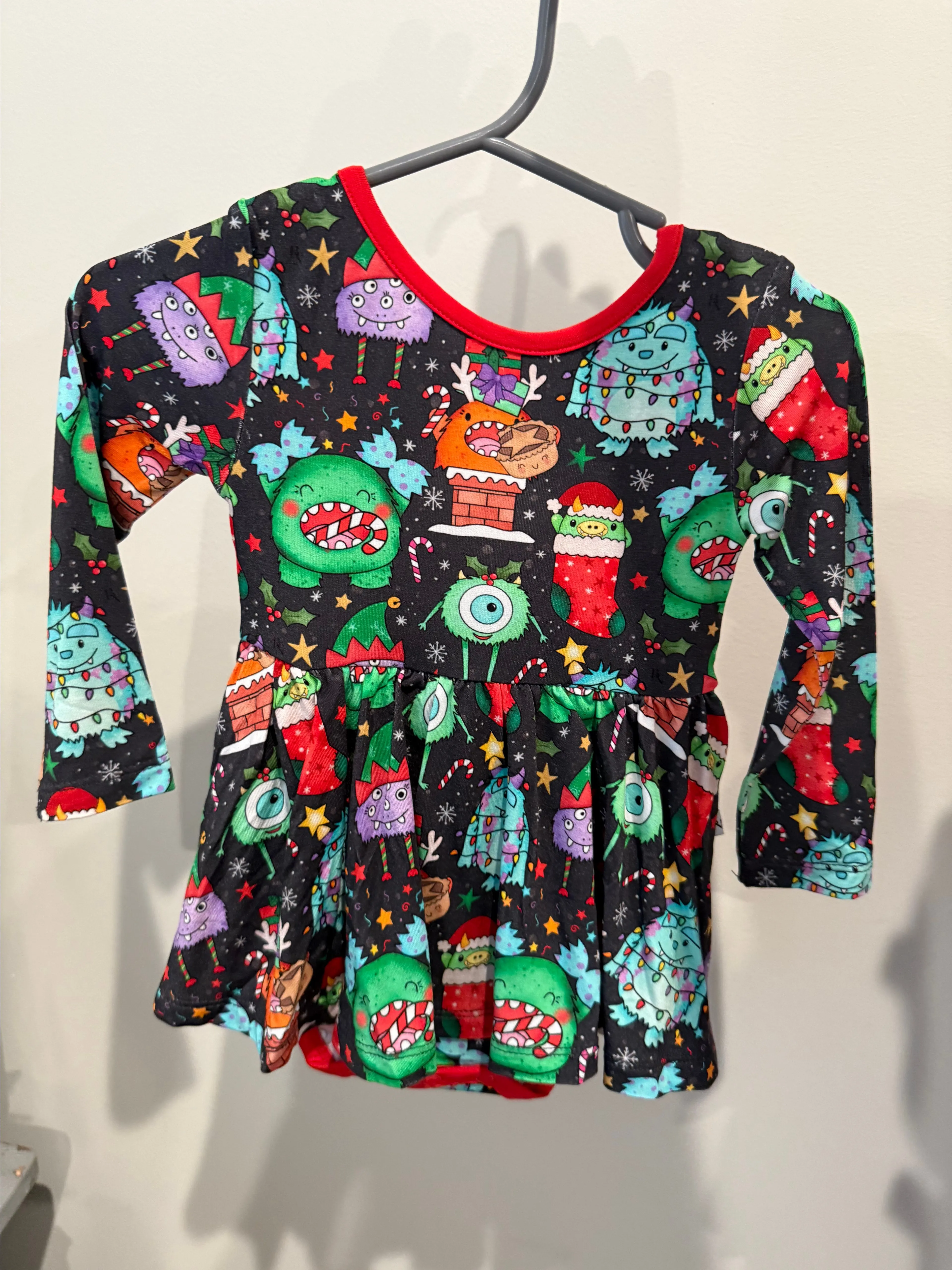 Product image for Bamboo Necessities Monster Christmas 6/12 Twirl