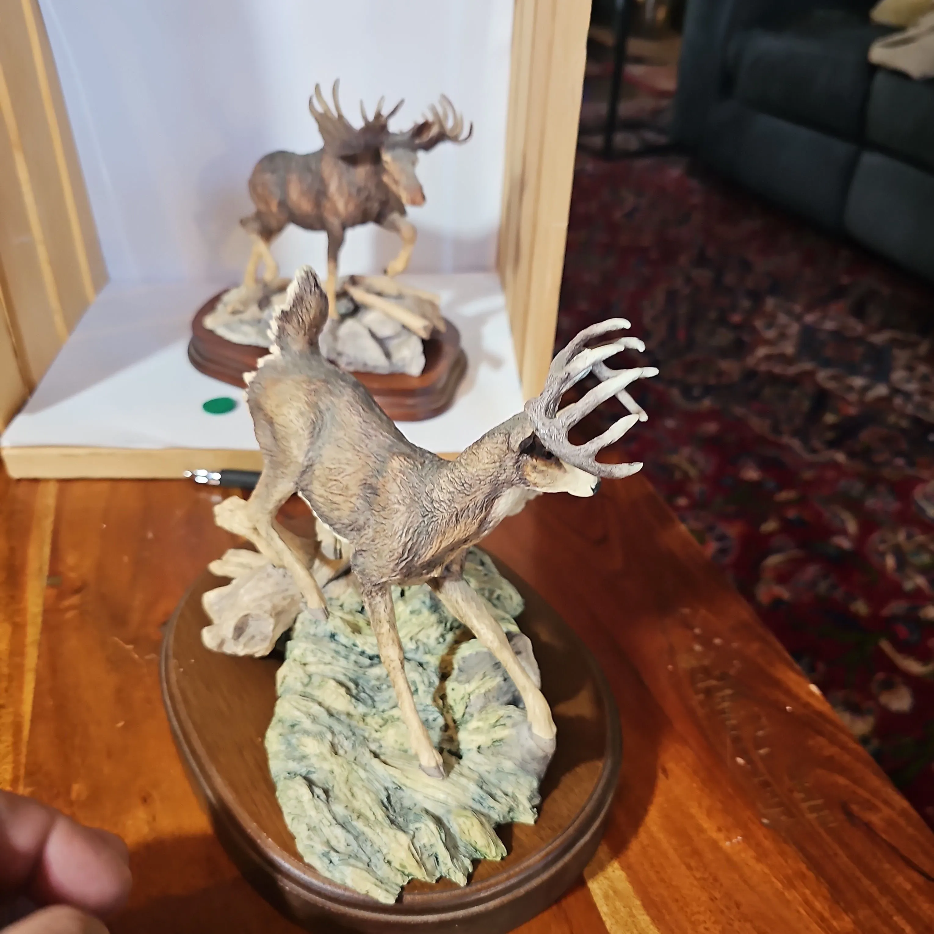 Listing Image Blurred Background