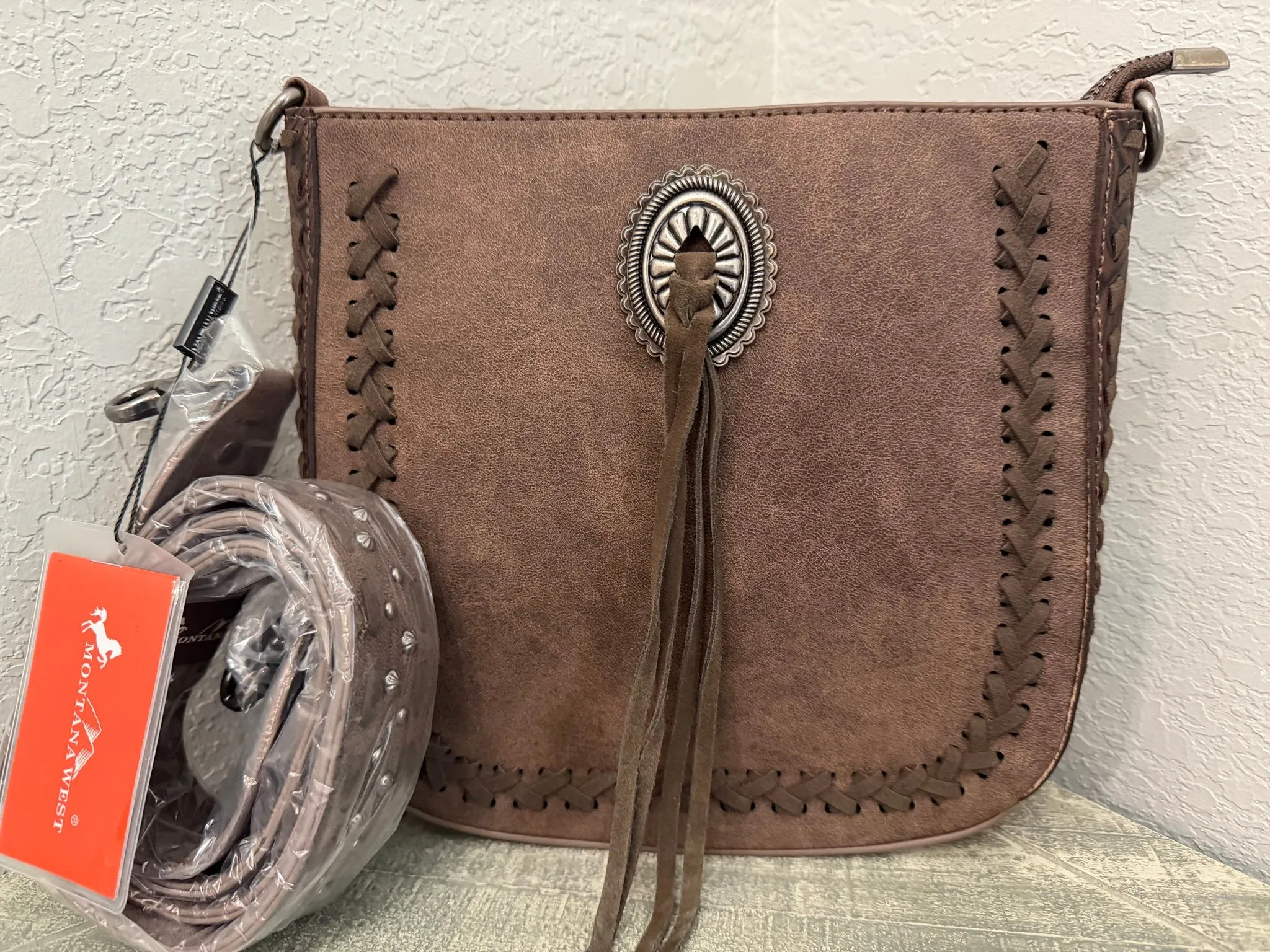 947bcc2a-de84-488f-b24e-ae2401f0c6dc