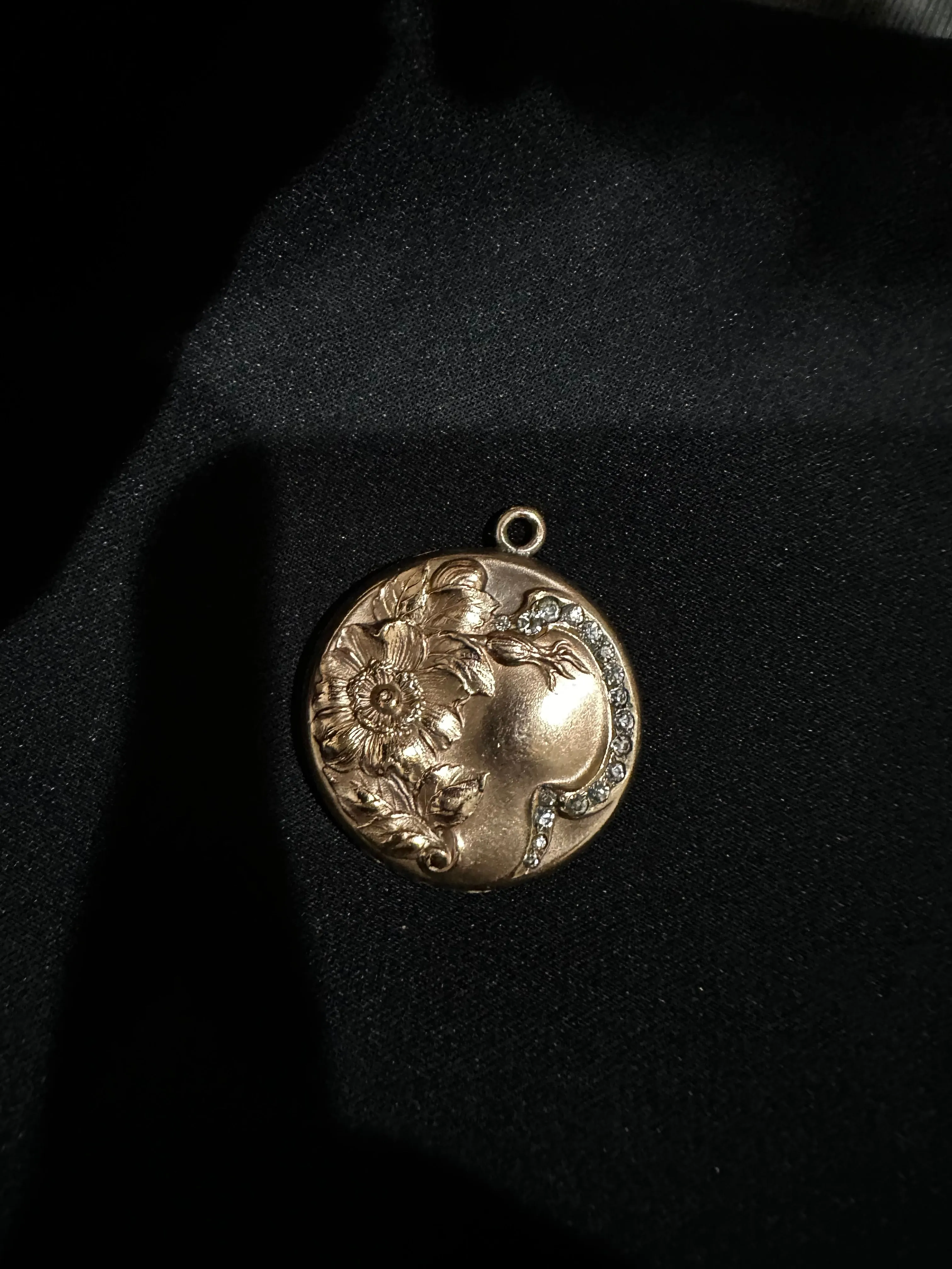 Product image for W&H co rare locket