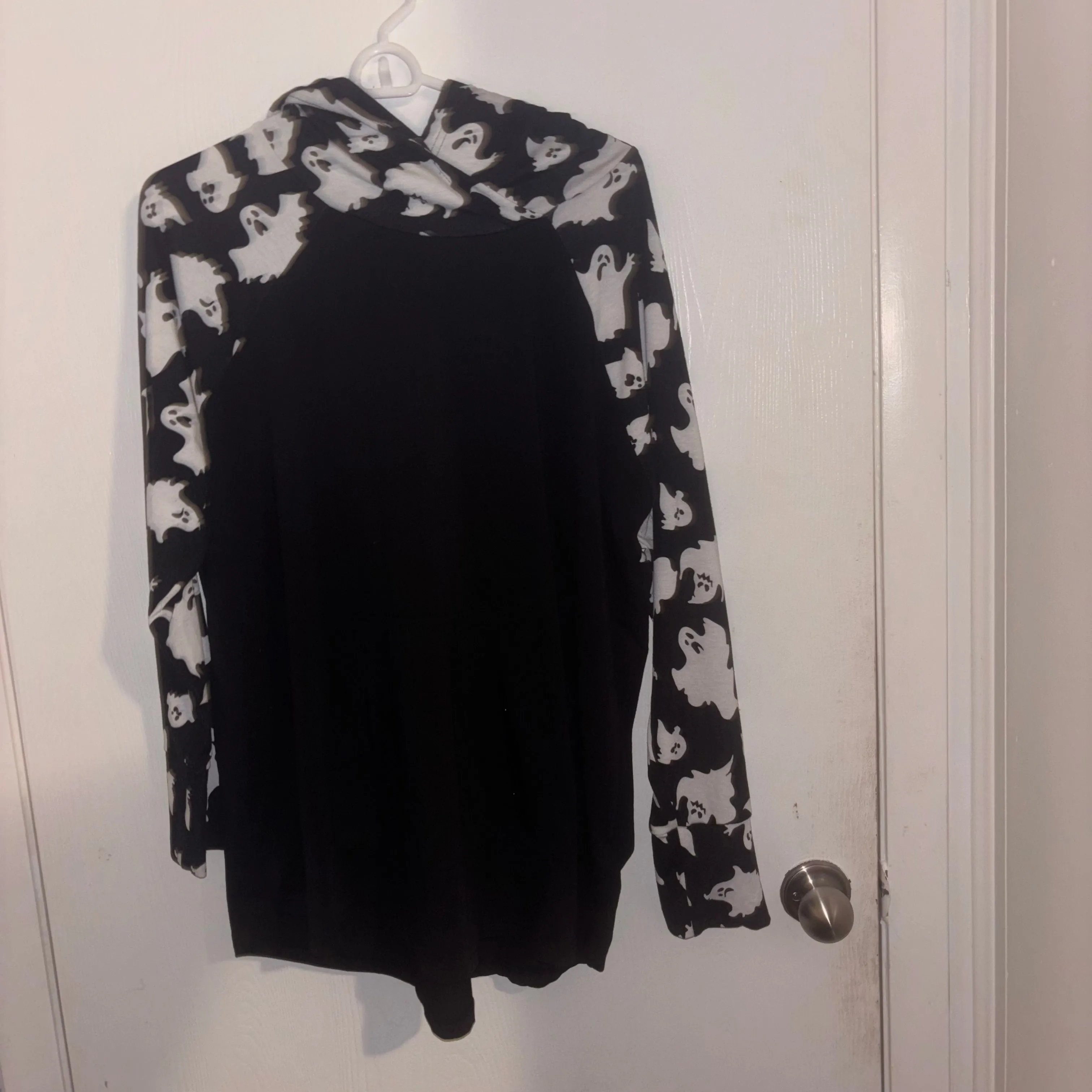 Listing Image Blurred Background