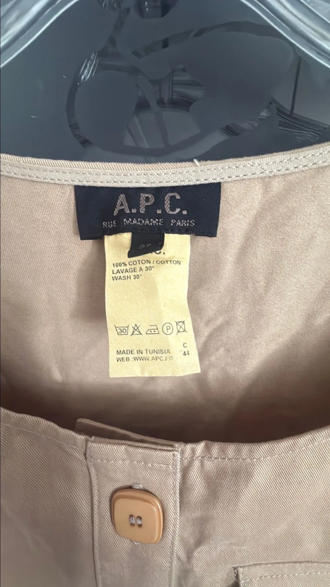 Listing Image Blurred Background