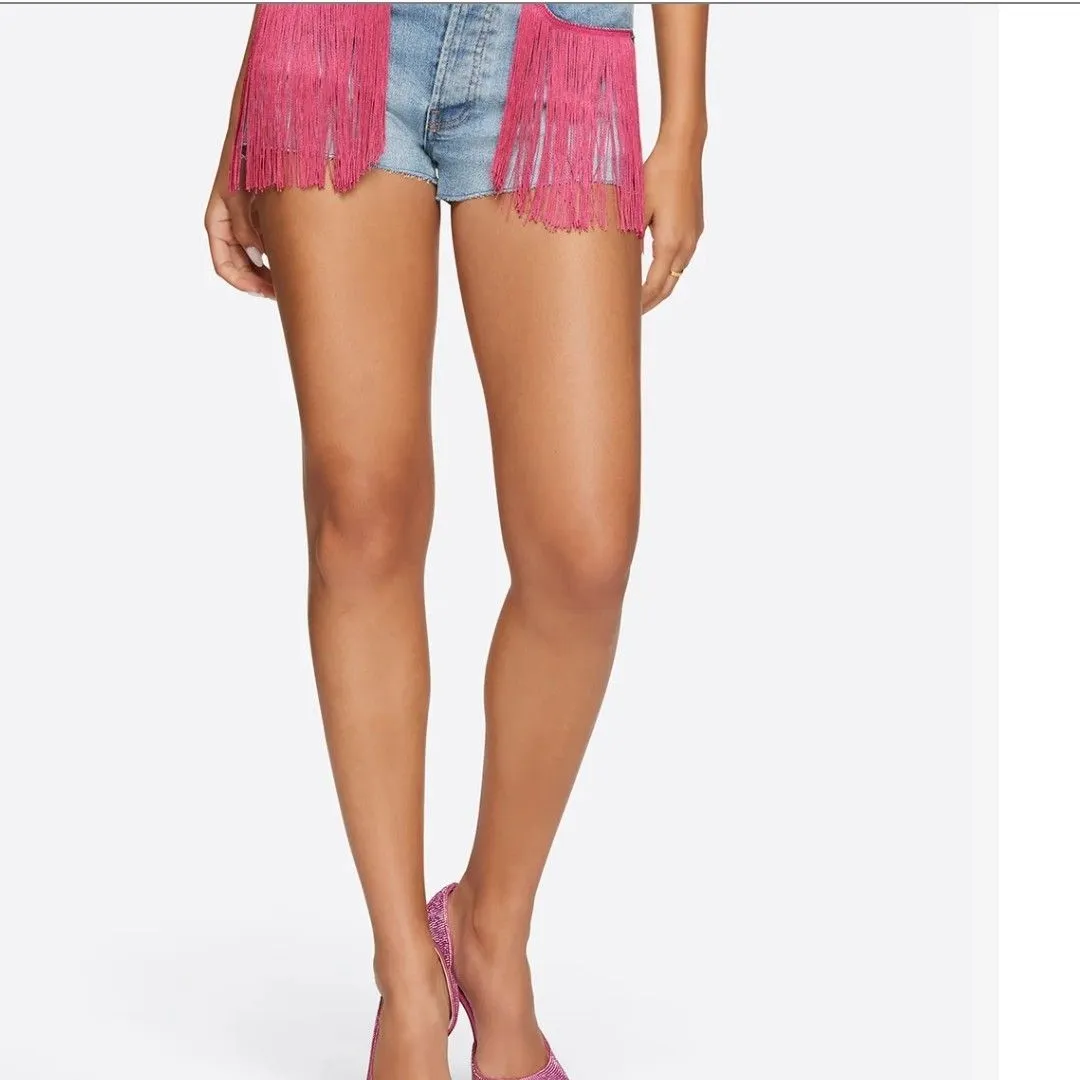Listing Image Blurred Background