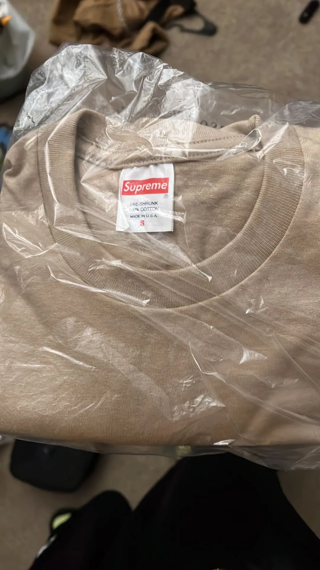 Listing Image Blurred Background
