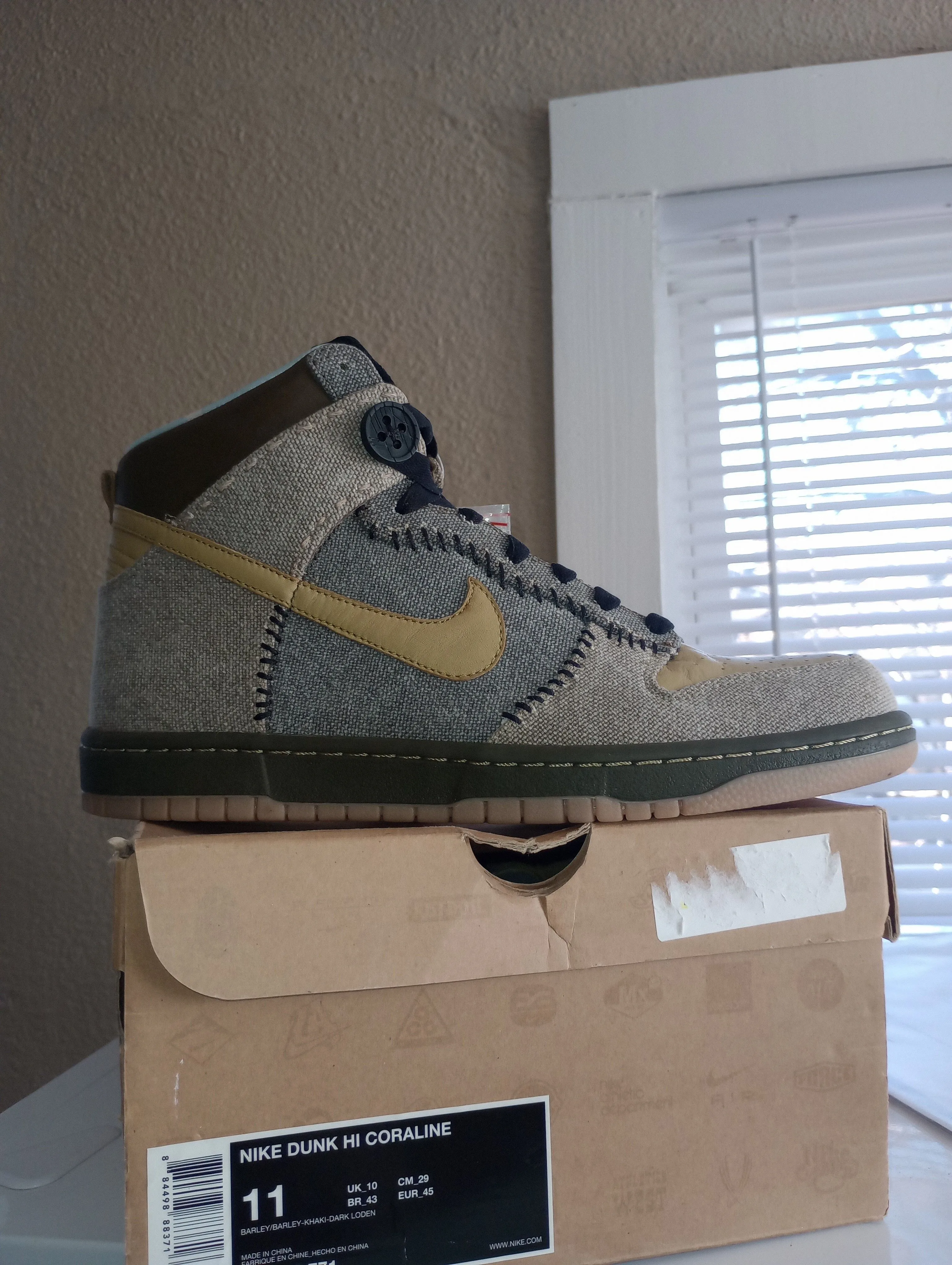 nike coraline dunks for sale