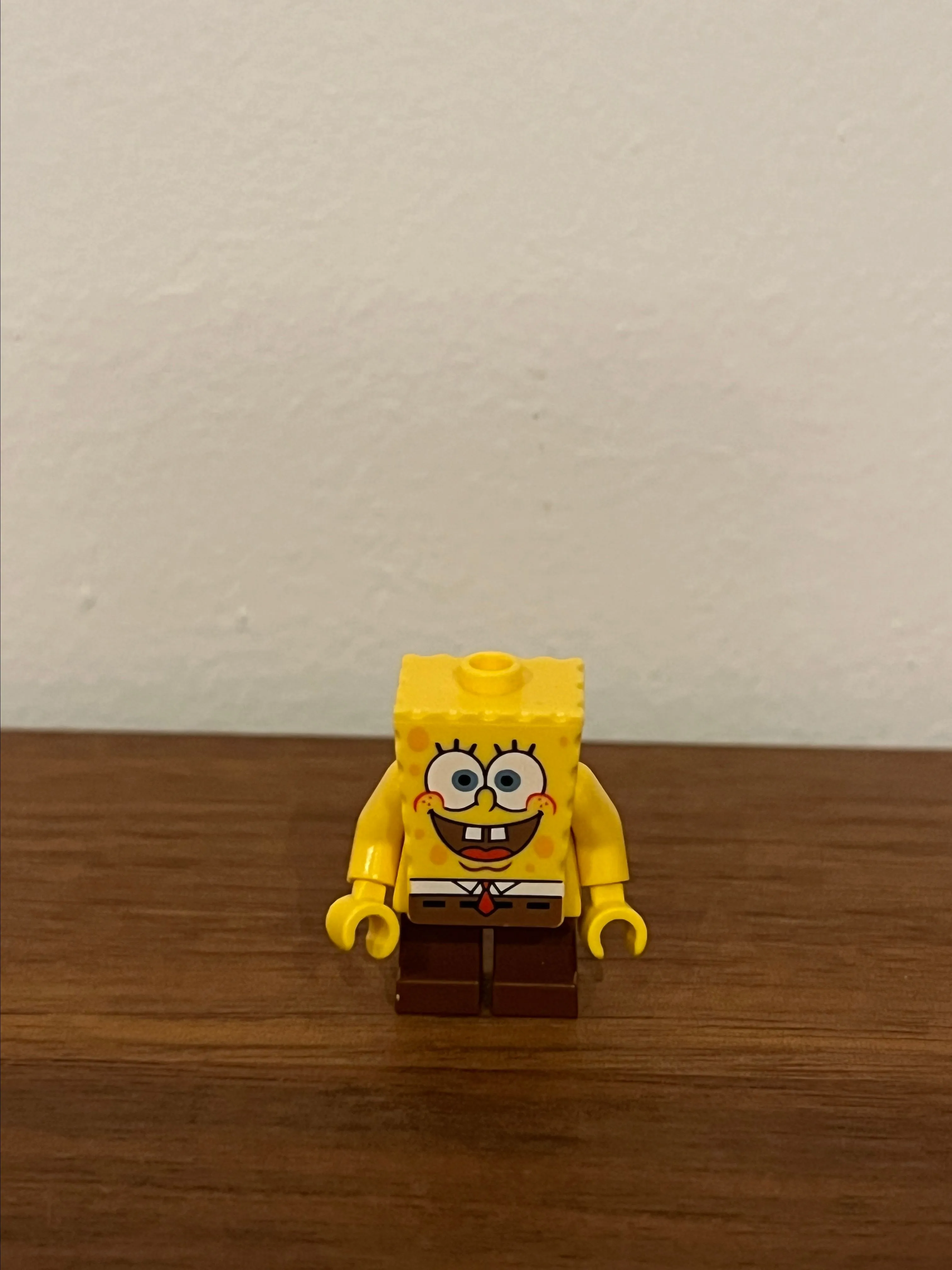 Product image for BOB001 -  SpongeBob - Basic Smiling Figure