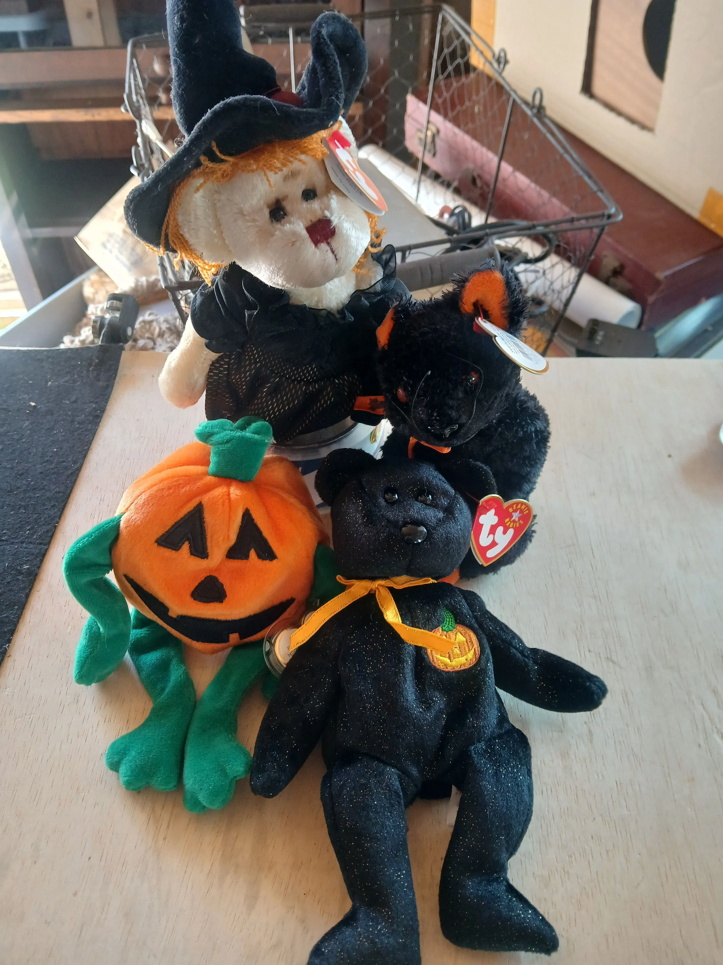 Product image for 4 Vintage Halloween Beanies