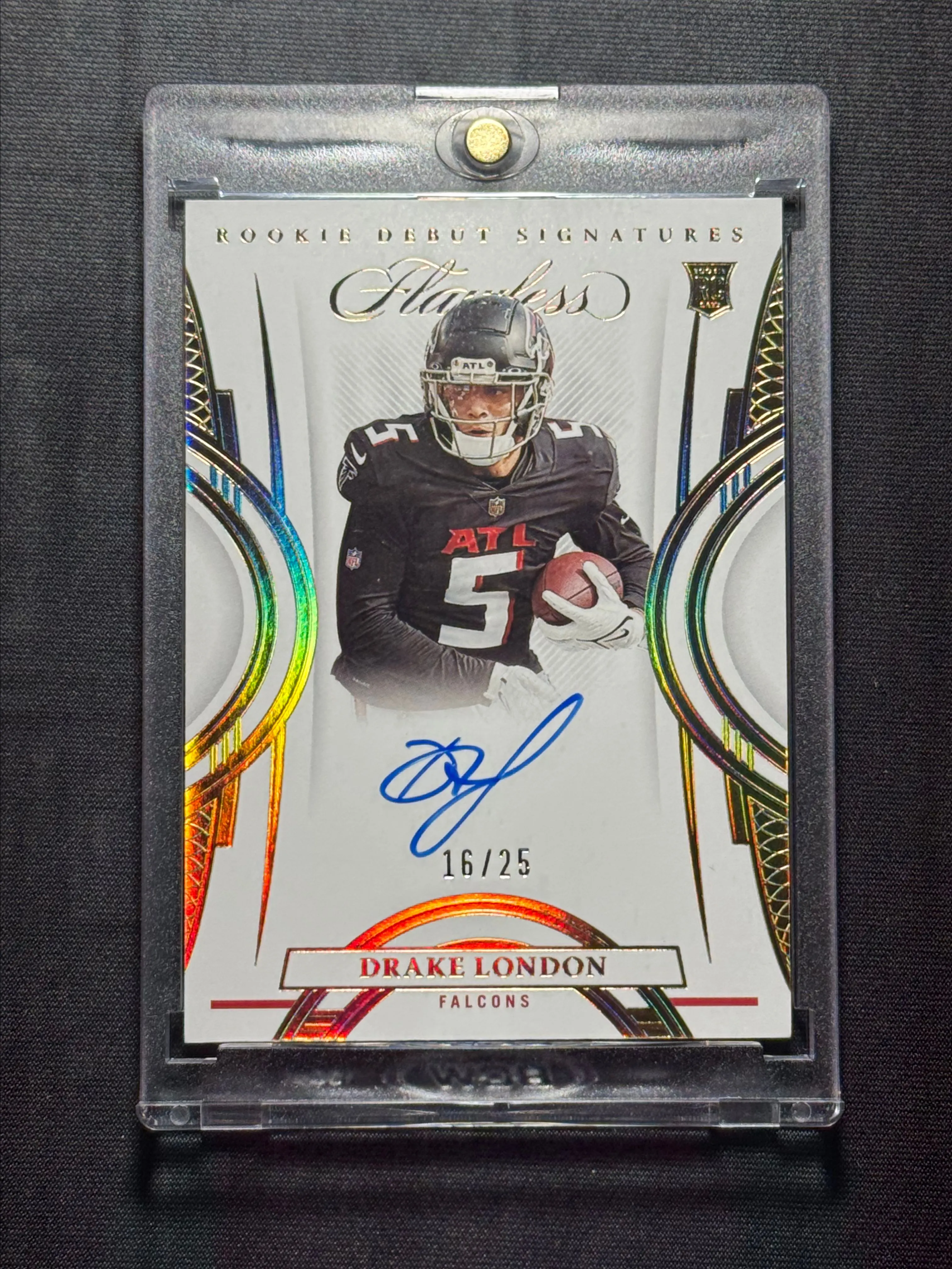 Product image for 2022 Panini Flawless Drake London Rookie Debut Signatures 16/25 RC