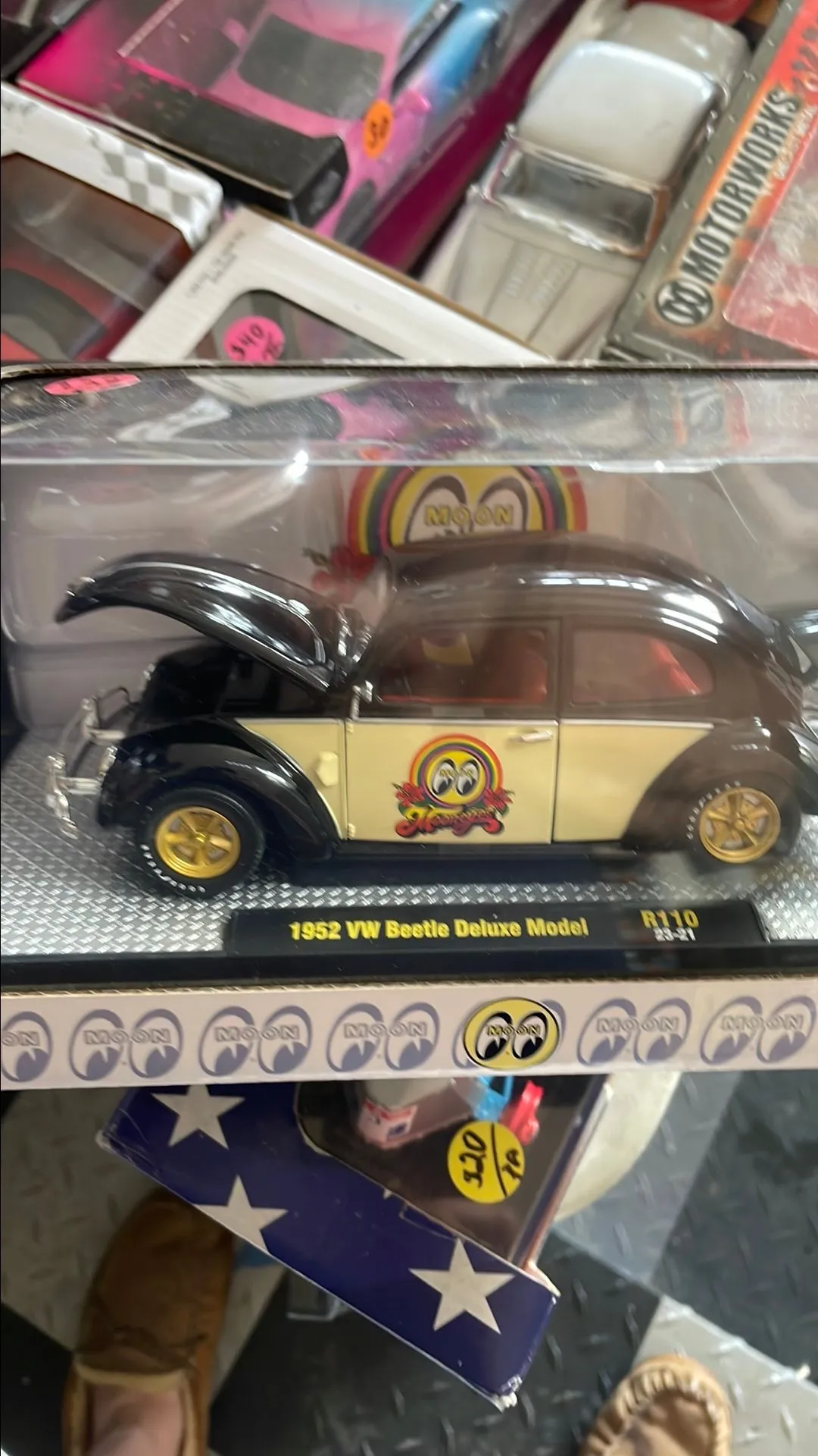 Product image for 1952 VW BEETLE DELUXE CHASE