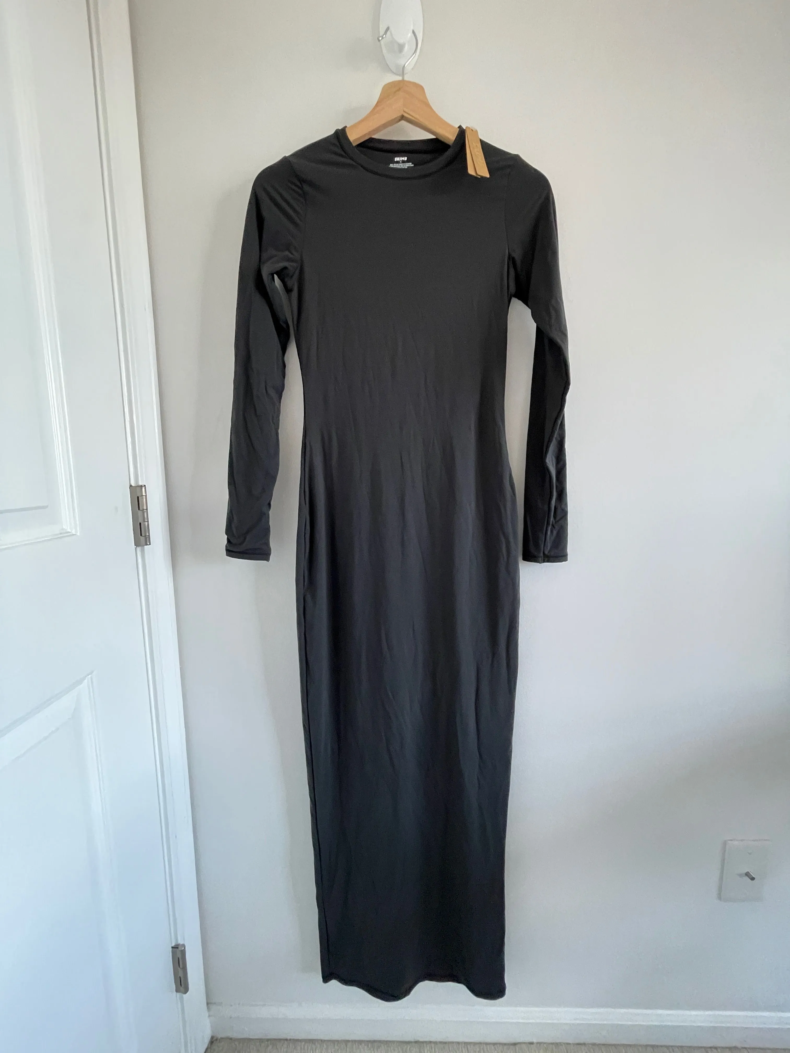 skims fits everybody long sleeve crewneck dress Modern Strapless Corset Draped Fit Flare Wedding Dress main image 1