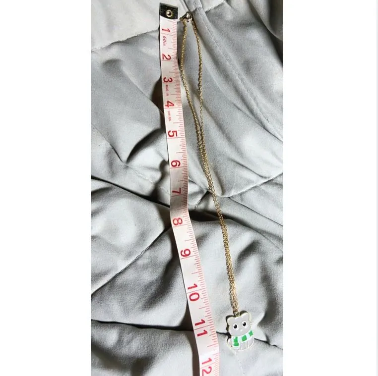 Listing Image Blurred Background