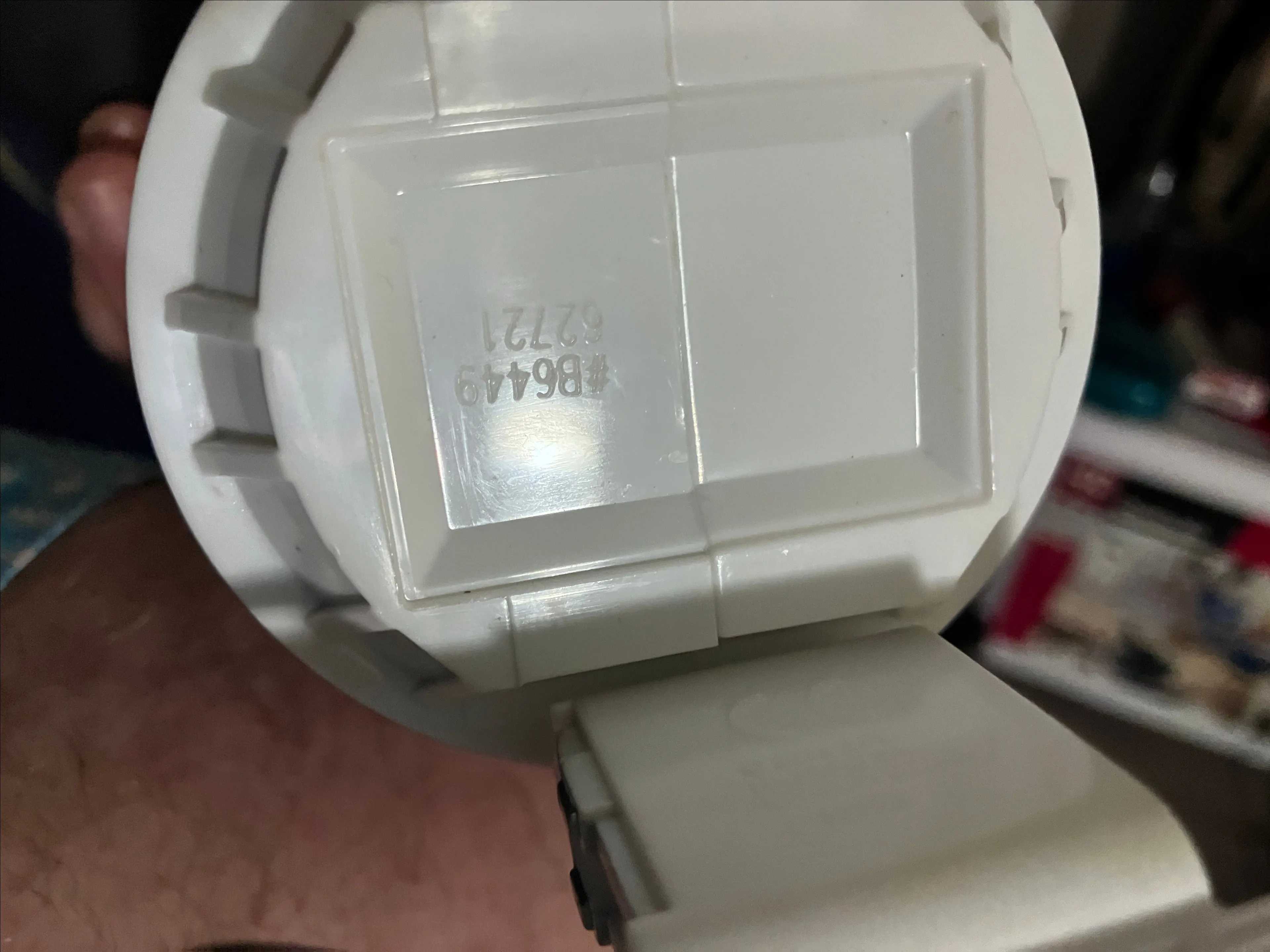 Listing Image Blurred Background