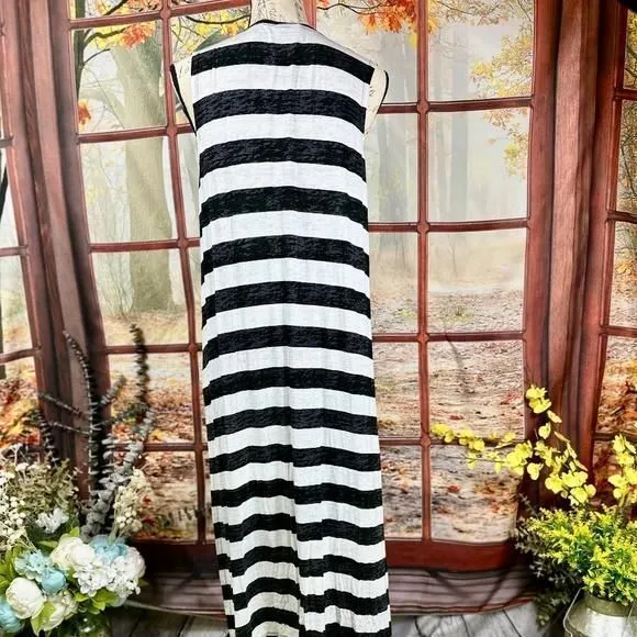 Listing Image Blurred Background