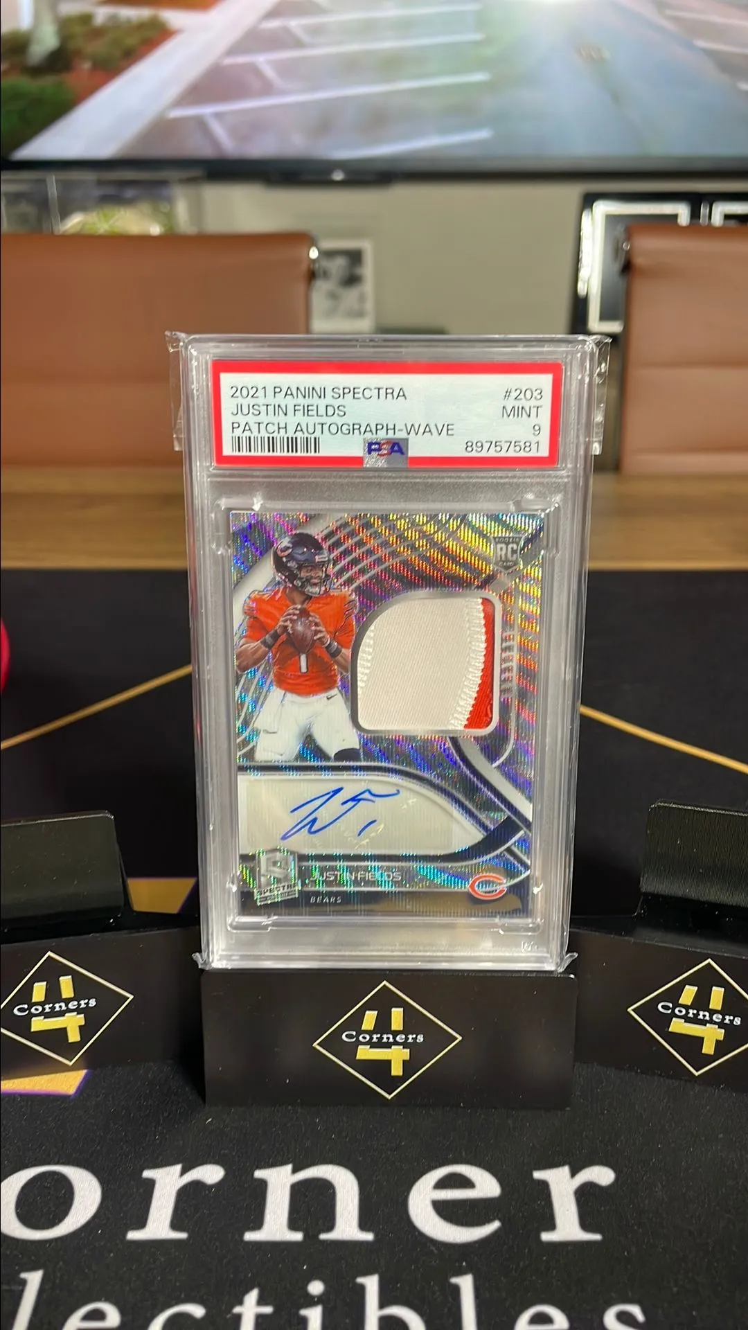 Product image for 2021 Panini Spectra Justin Fields 203 Patch Autograph-Wave PSA MINT 9