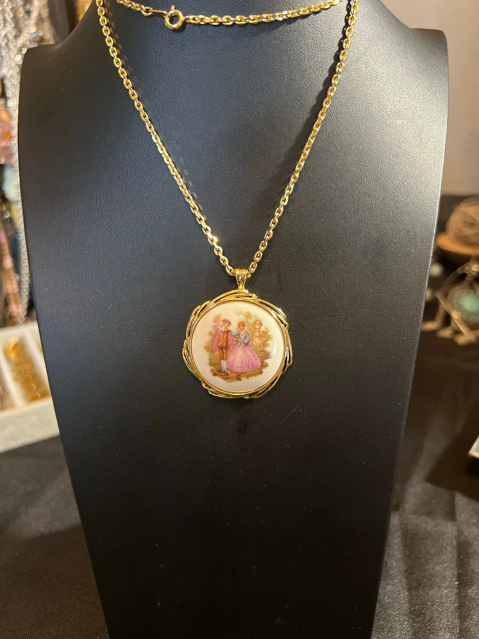 97f55028-1f35-49b4-8579-95dca61ba5ba