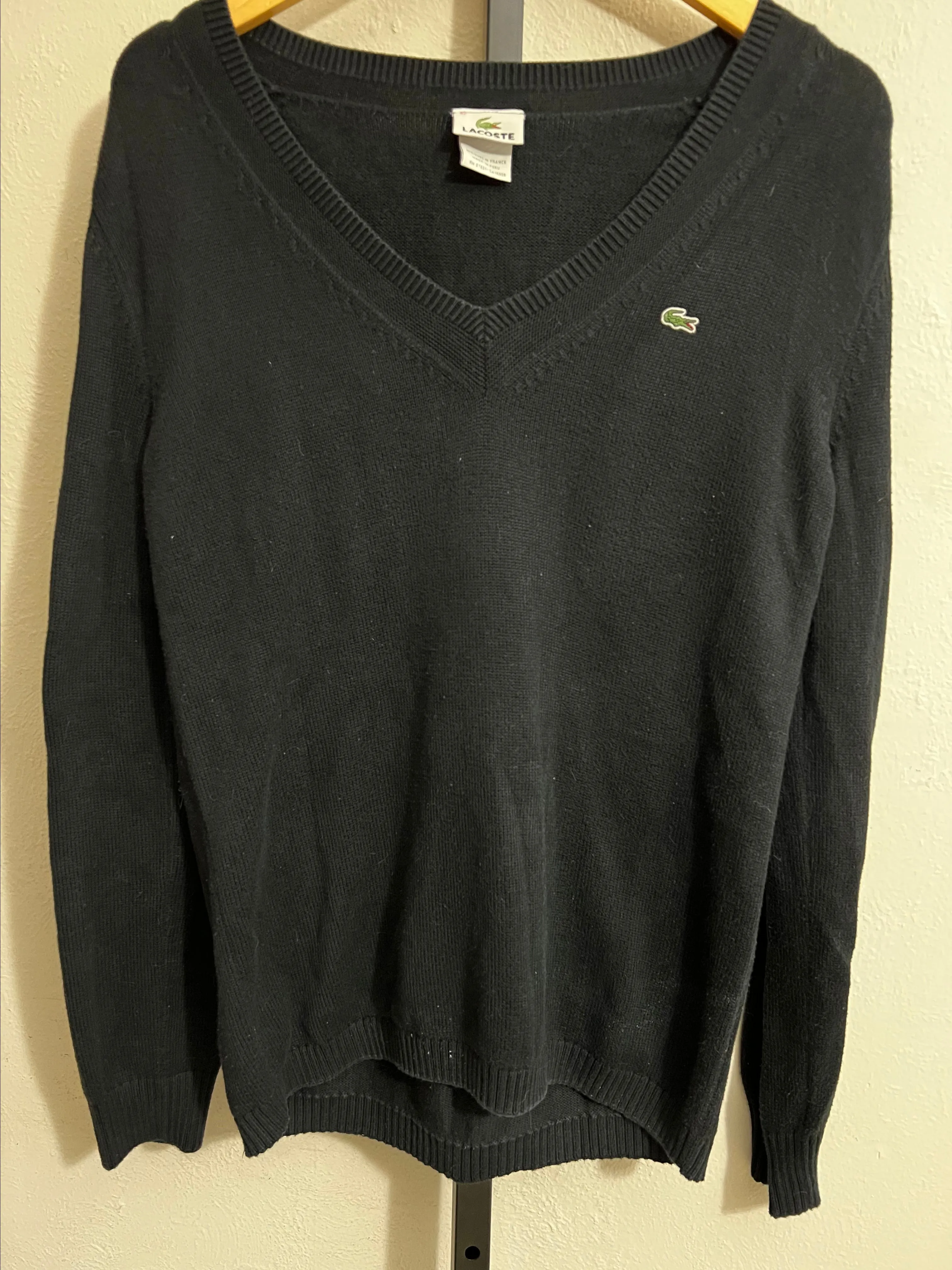 Product image for 10 Lacoste v-neck sweater sz 42